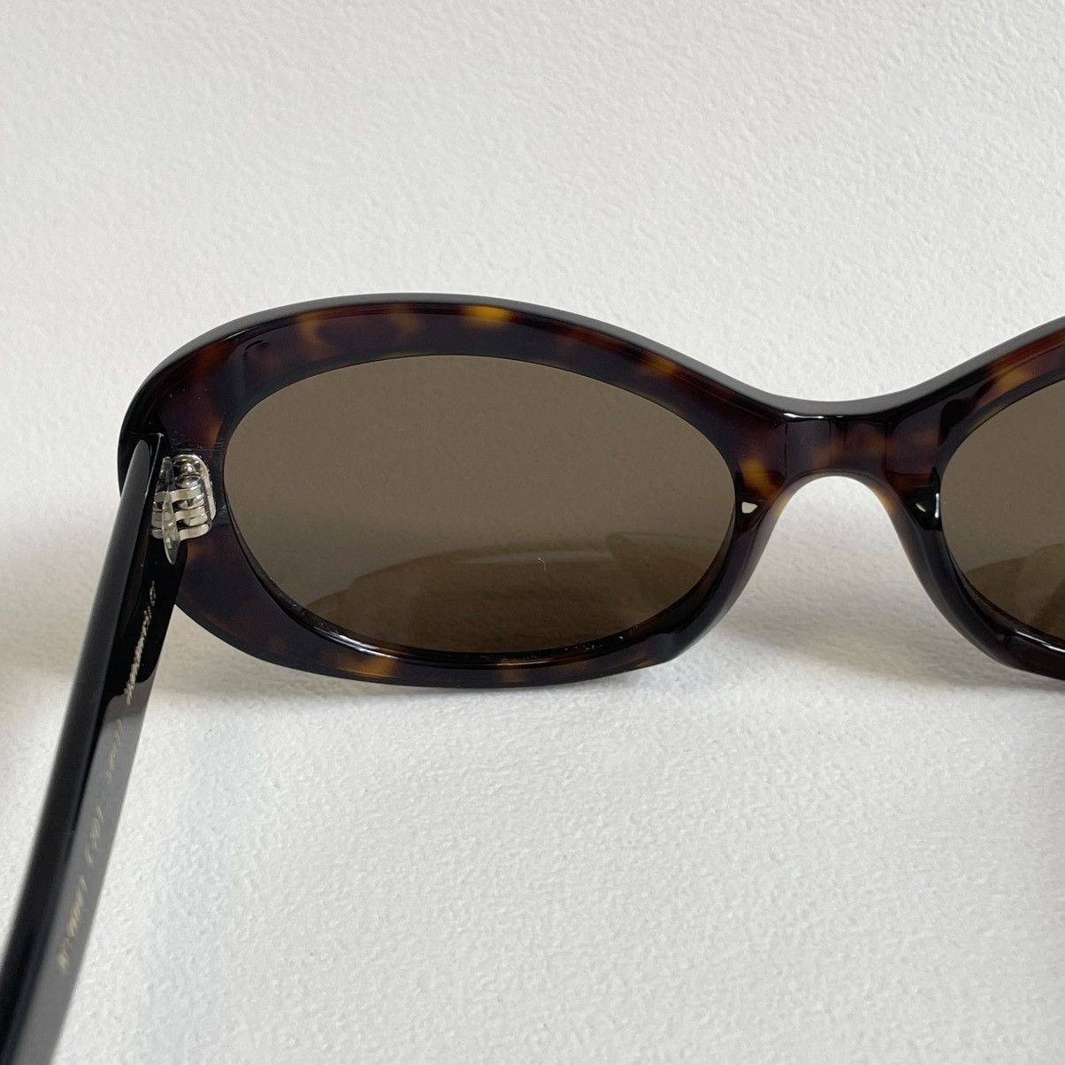 Cutler and Gross Tortoiseshell Oval ‘Cat Eye’ 70s Sunglasses Size ONE SIZE - 11 Thumbnail