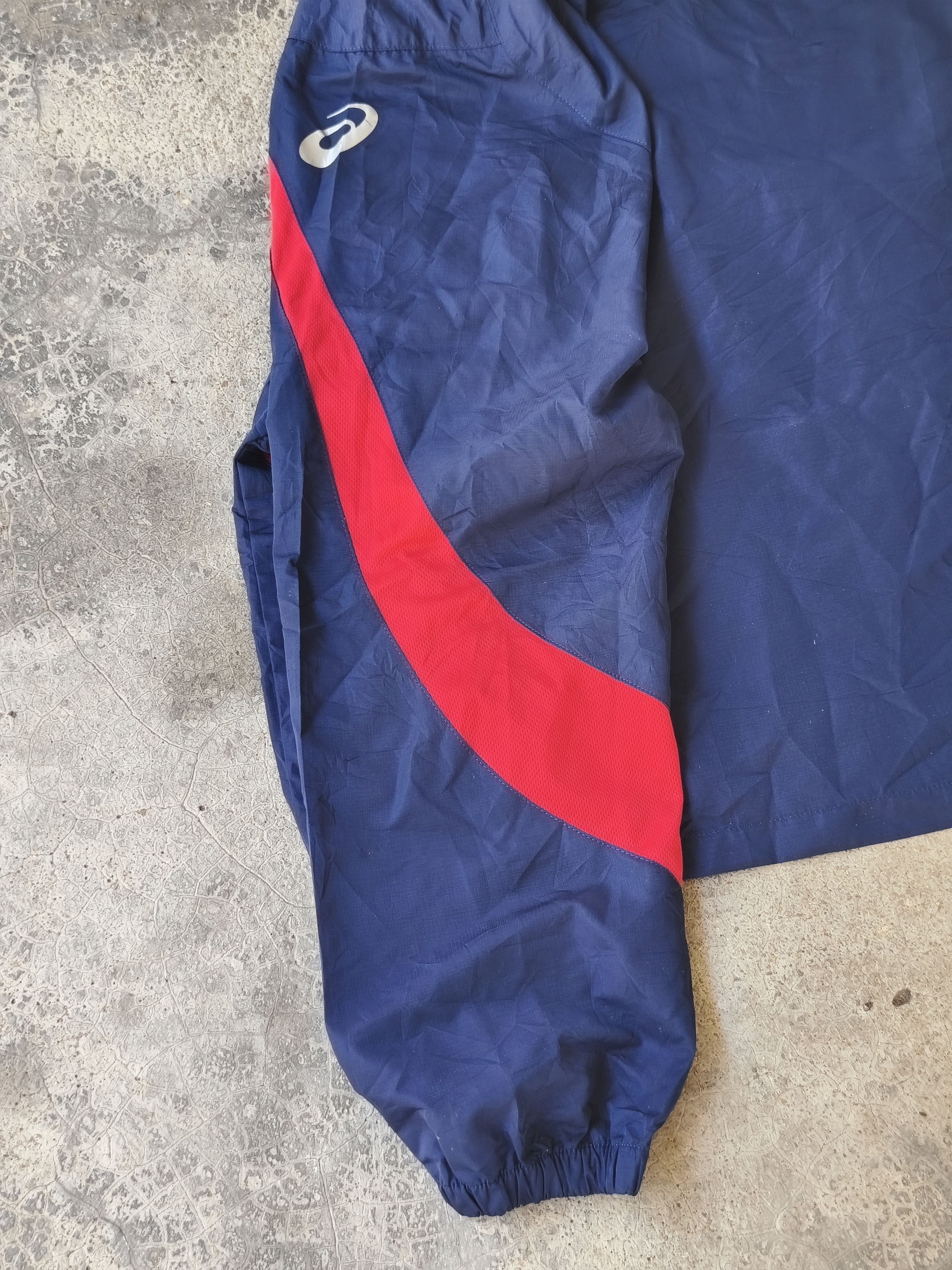 Asics Vintage ASICS Windbreaker Pullover Jacket - 2000s Navy Red Size US L / EU 52-54 / 3 - 8 Thumbnail