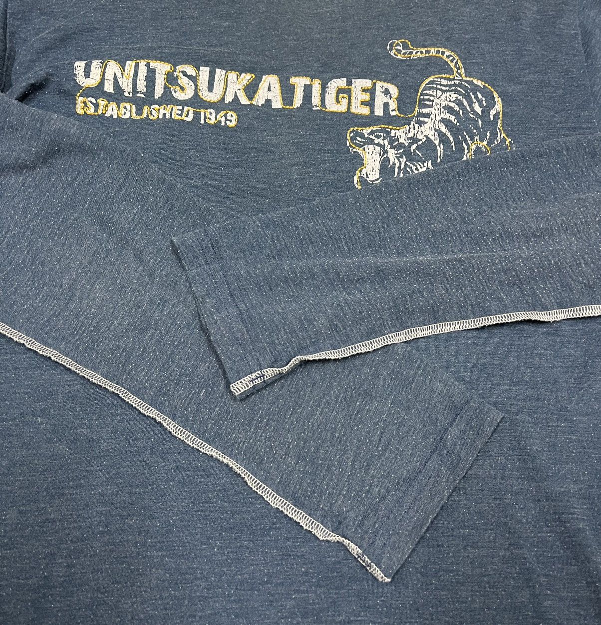 Japanese Brand ONITSUKA TIGER Long Sleeve Shirt x Rare Design Size US M / EU 48-50 / 2 - 6 Thumbnail