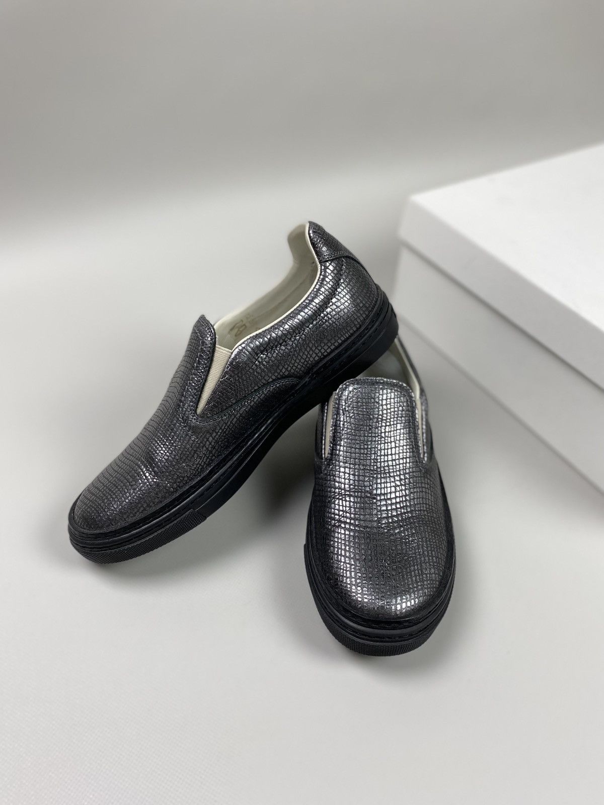 Maison Margiela New! Maison Margiela 22 ladies slip on shoes sneakers Size US 6 / IT 36 - 9 Thumbnail