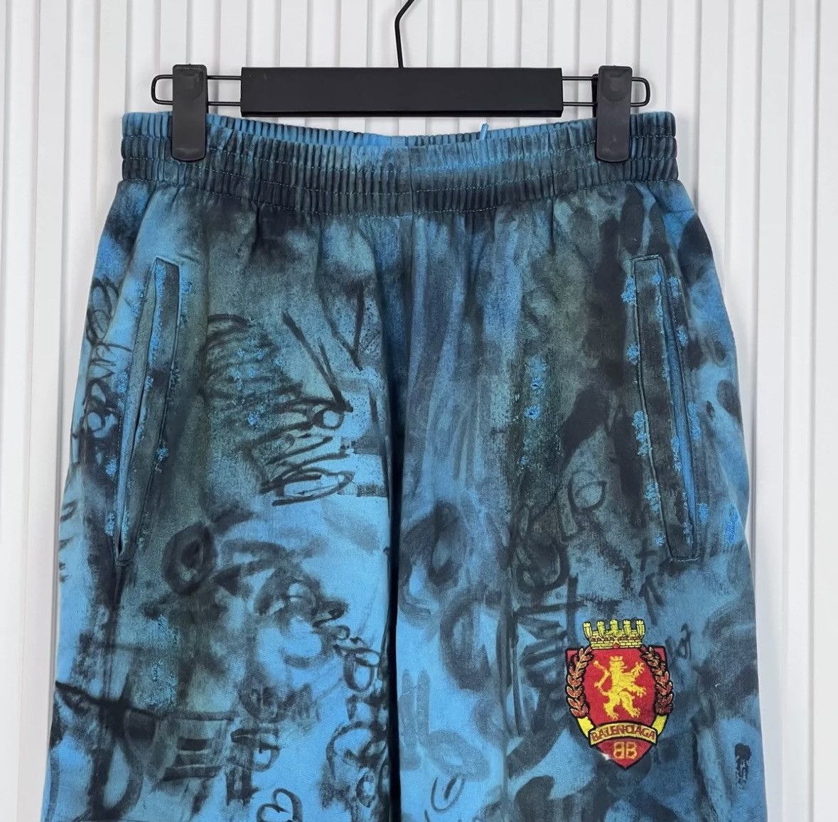 Balenciaga Balenciaga Manchester United graffiti sweatpants Size US 28 / EU 44 - 3 Thumbnail
