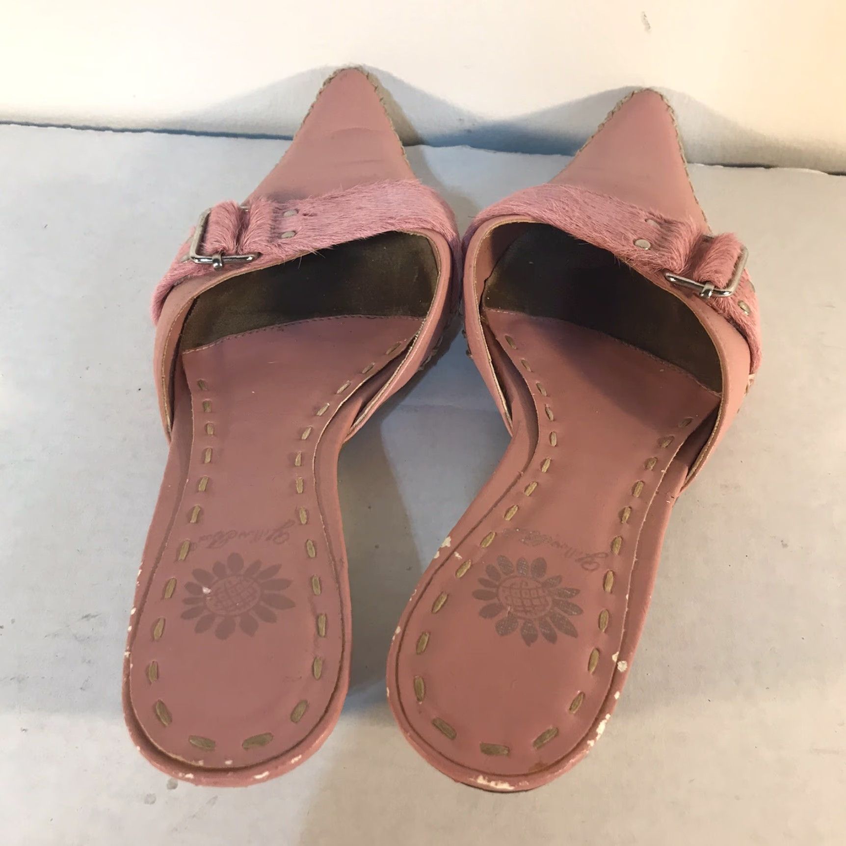 Vintage YELLOWBOX Pink Leather Kitten Heels Womens Size 7 with Faux Fur & Buckle Detail Size US 7 / IT 37 - 3 Thumbnail