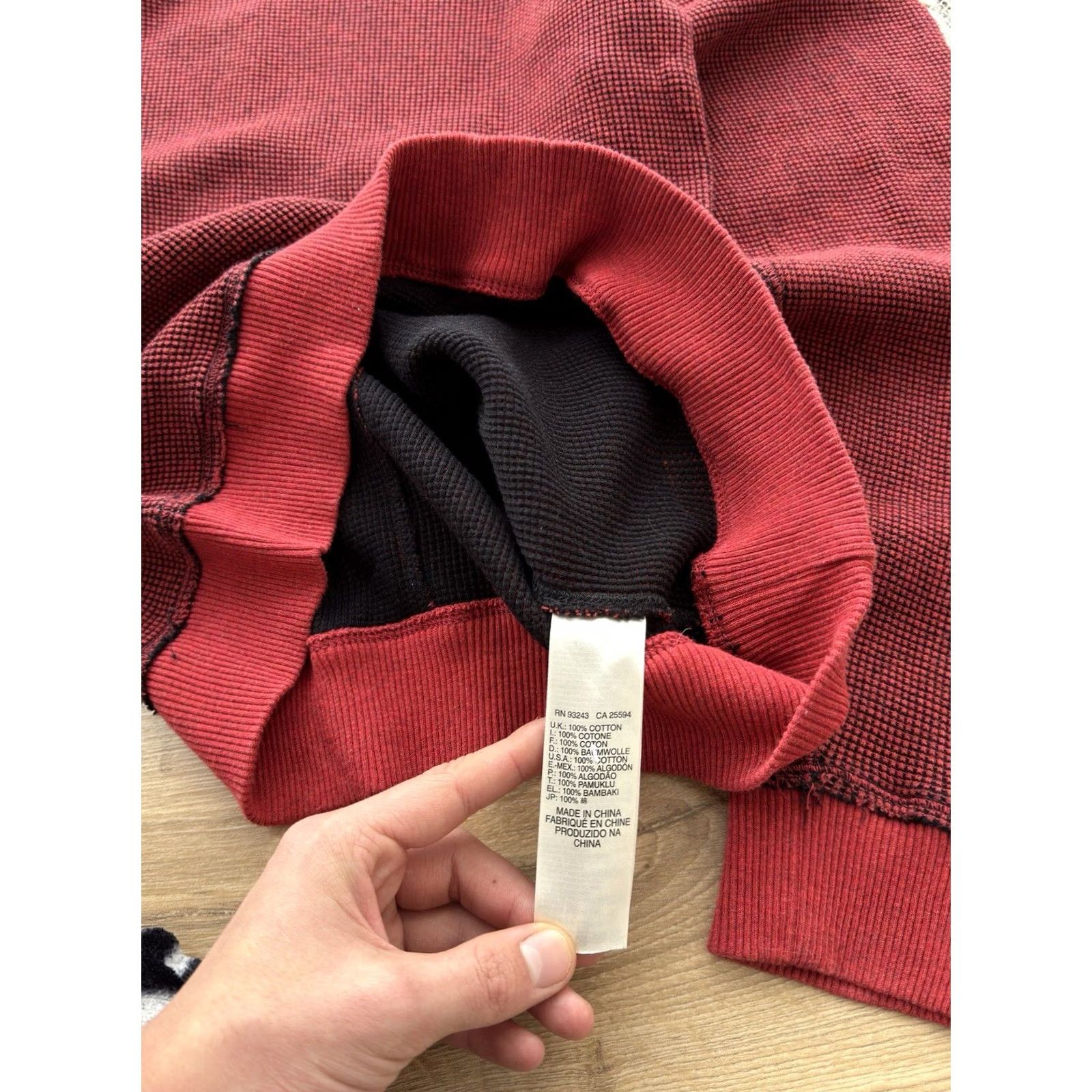 Diesel VINTAGE Diesel Sweater M Red 90s Y2K Retro Streetwear Pullover Mens Size US M / EU 48-50 / 2 - 5 Thumbnail