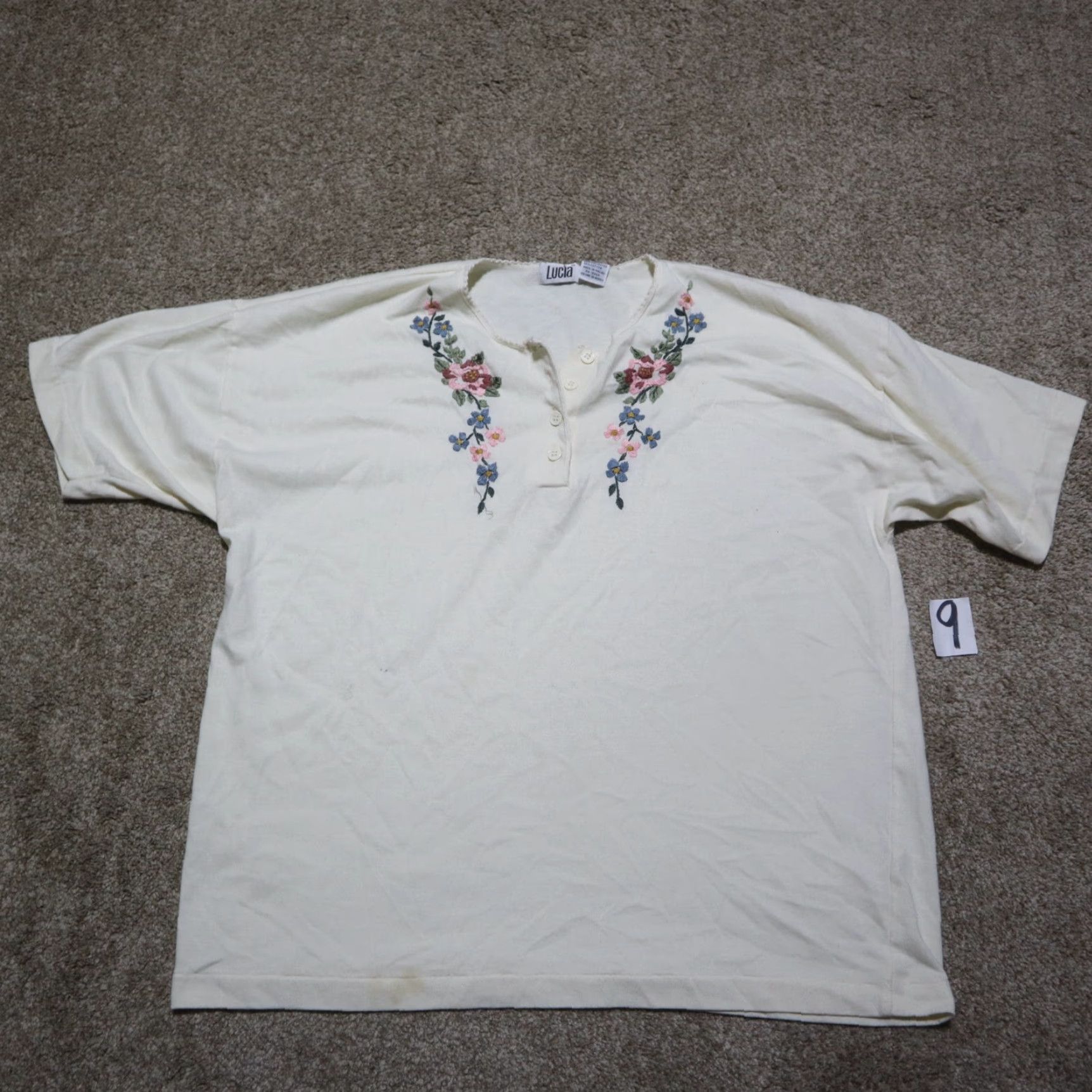 Vintage Lucia Floral Shirt Adult Large White Women's Tee Button Collar Short Sleeve Size L / US 10 / IT 46 - 2 Thumbnail