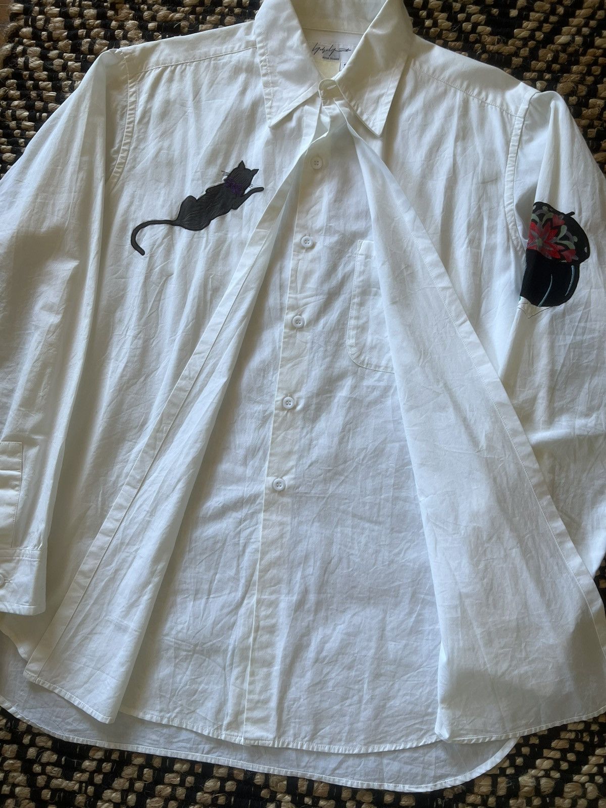 Yohji Yamamoto Yohji Yamamoto Pour Homme SS04 Smoking Girl/Cat Button Up Size US L / EU 52-54 / 3 - 2 Thumbnail