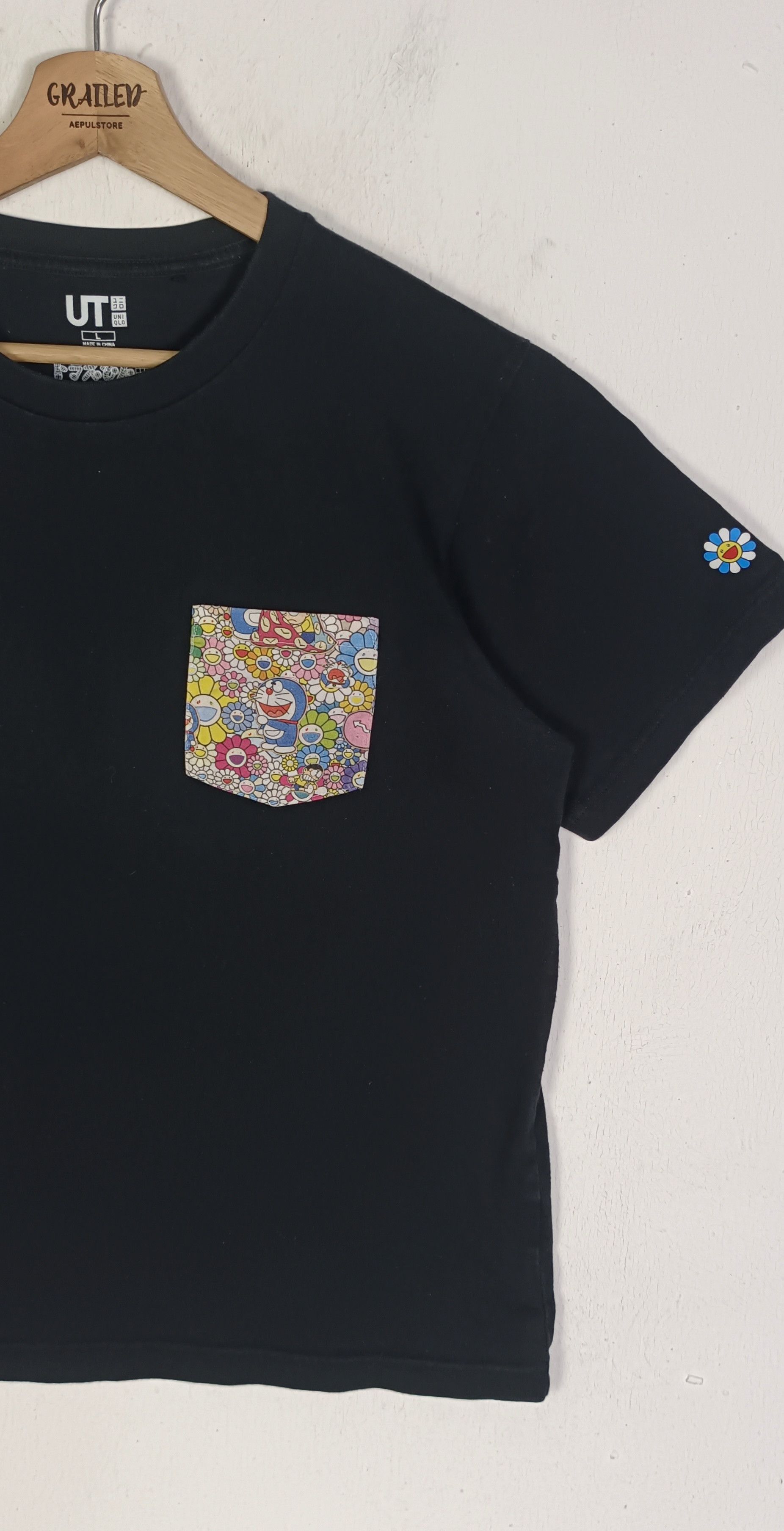 Takashi Murakami × Uniqlo Takashi Murakami Uniqlo Doraemon Carracter Size US M / EU 48-50 / 2 - 3 Thumbnail