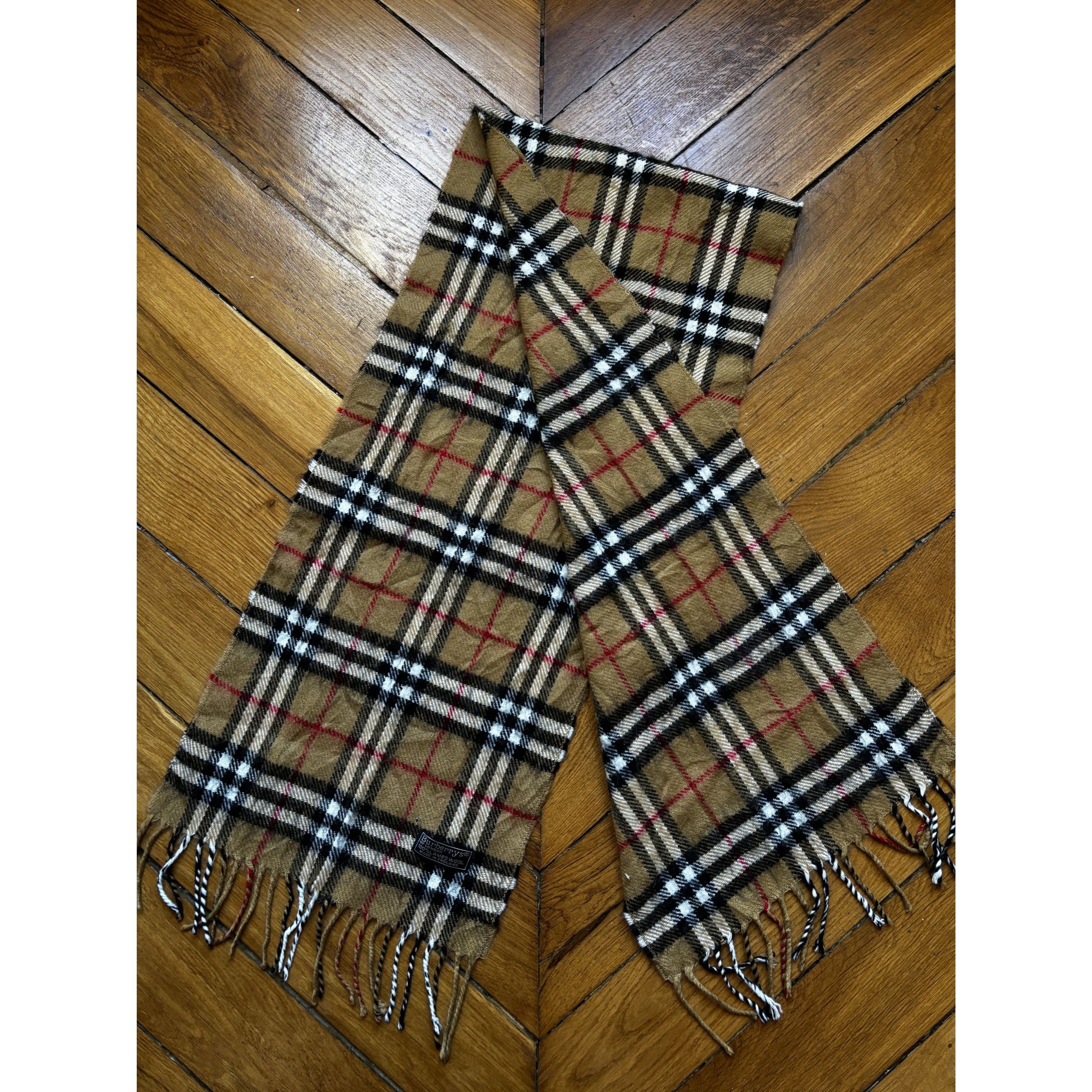 Burberry Vintage Burberry 100% Lambswool Scarf Classic Check Pattern Size ONE SIZE - 1 Thumbnail
