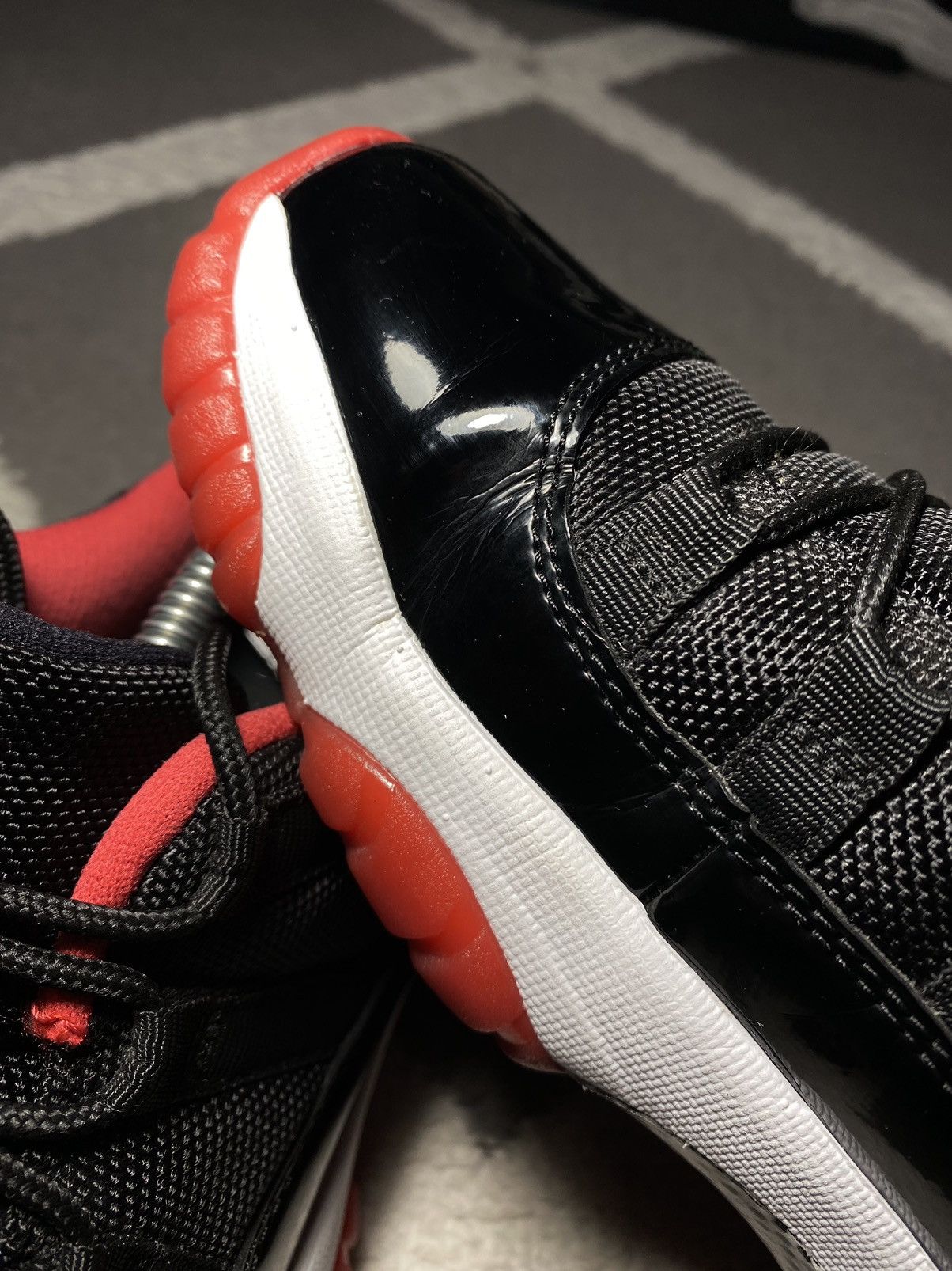 Jordan Brand × Nike Nike Air Jordan 11 Retro Low Bred (GS) 2015 sneakers Size US 7.5 / IT 37.5 - 18 Thumbnail