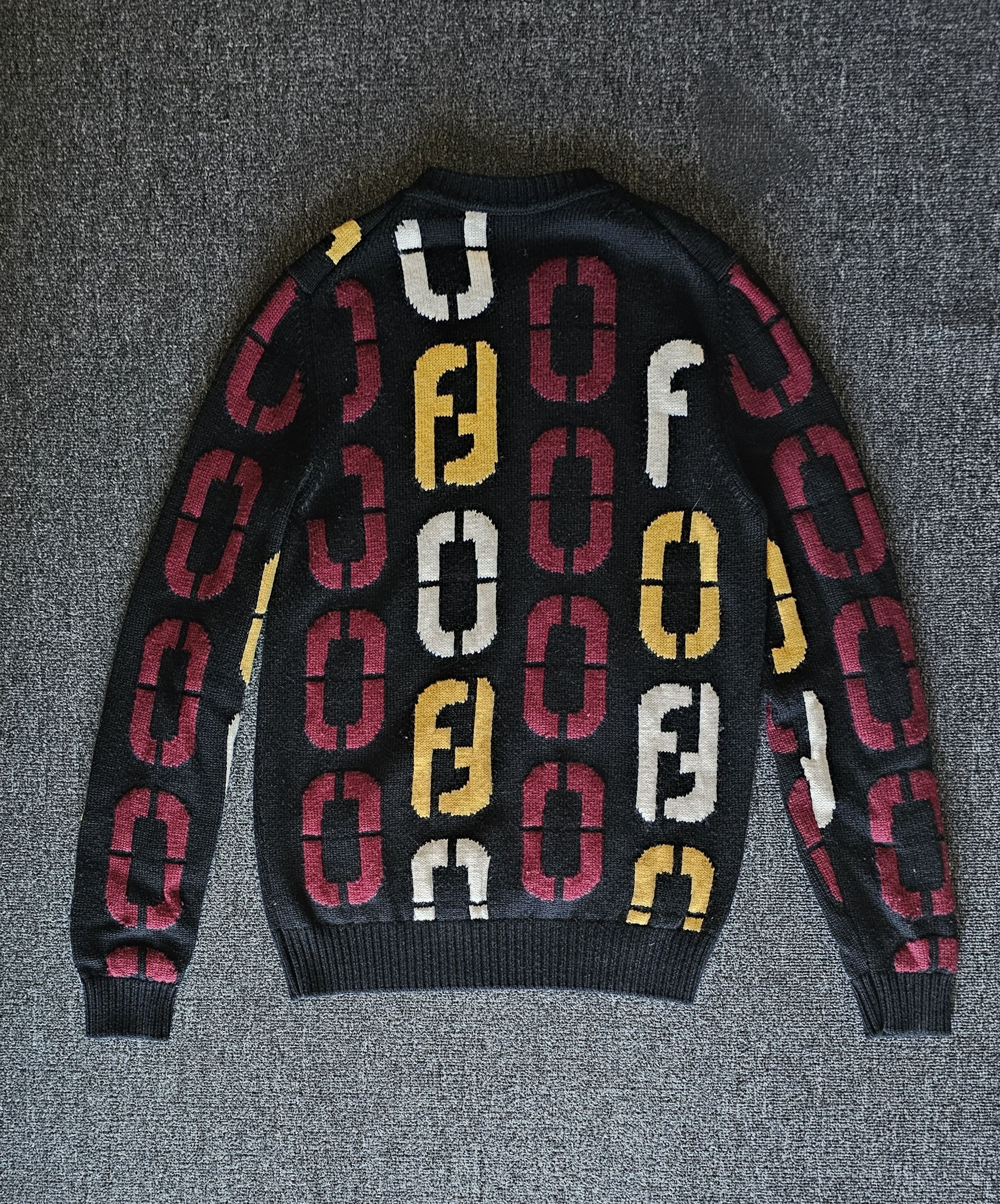 Fendi Fendi Men's Wool Sweater Size 48 Size US M / EU 48-50 / 2 - 5 Thumbnail