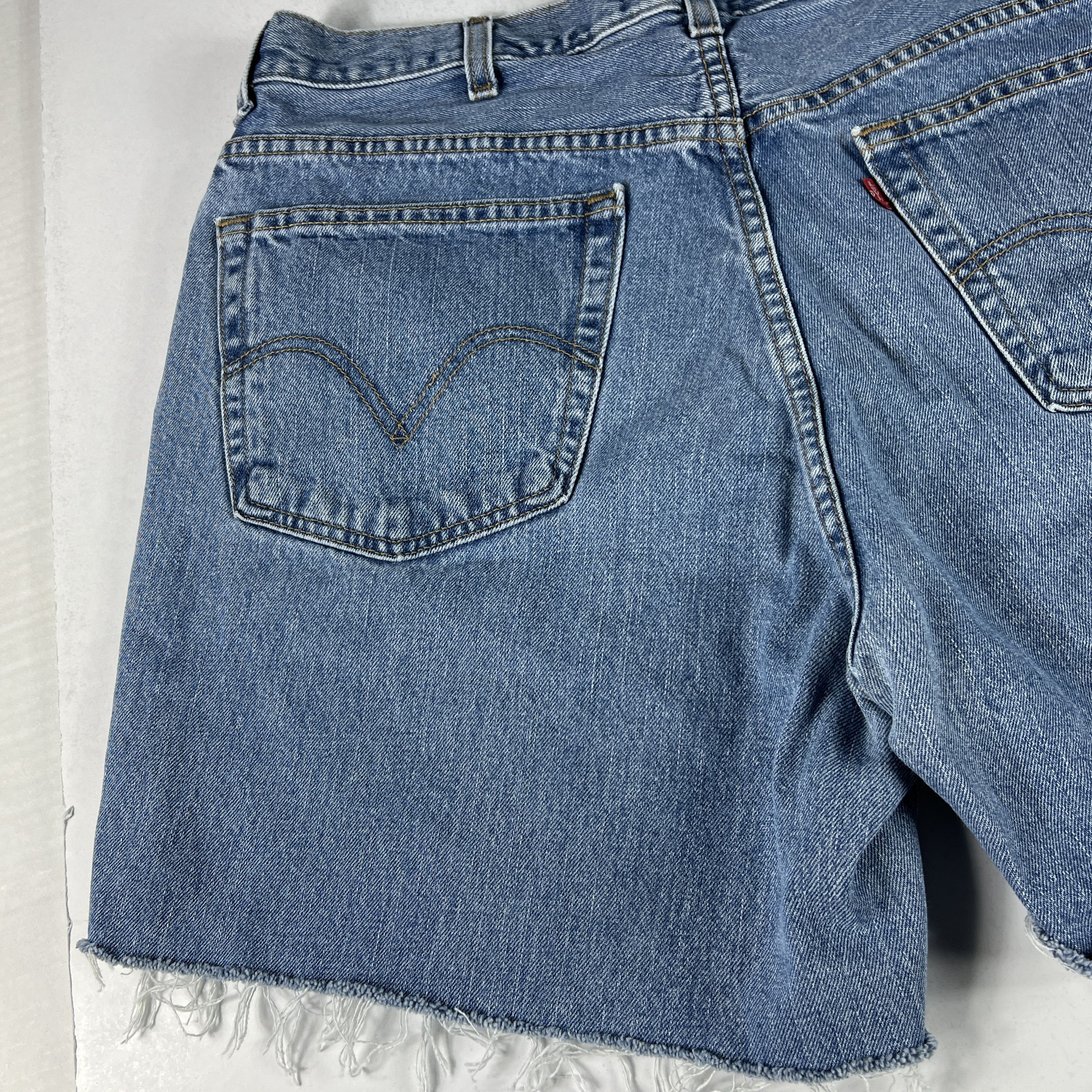 Levi's Y2K Levi's Jeans Shorts 560 Loose Cut Off Cotton Denim Jorts Size US 38 / EU 54 - 9 Thumbnail