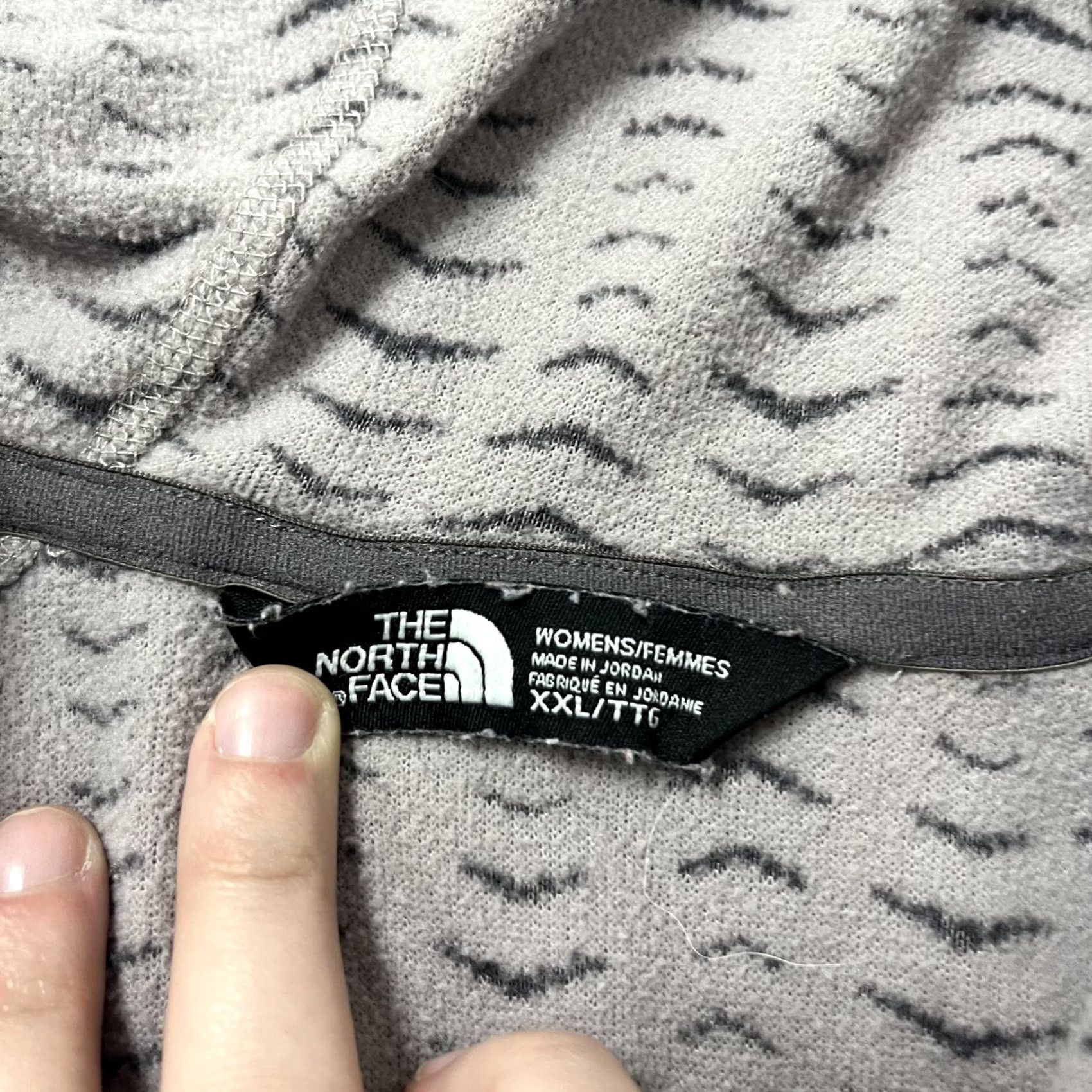 The North Face VINTAGE? No. The North Face Jacket Womens XXL Beige Fleece Hooded Full Zip Geometric Hiking Size XXL / US 16-18 / IT 52-54 - 5 Thumbnail