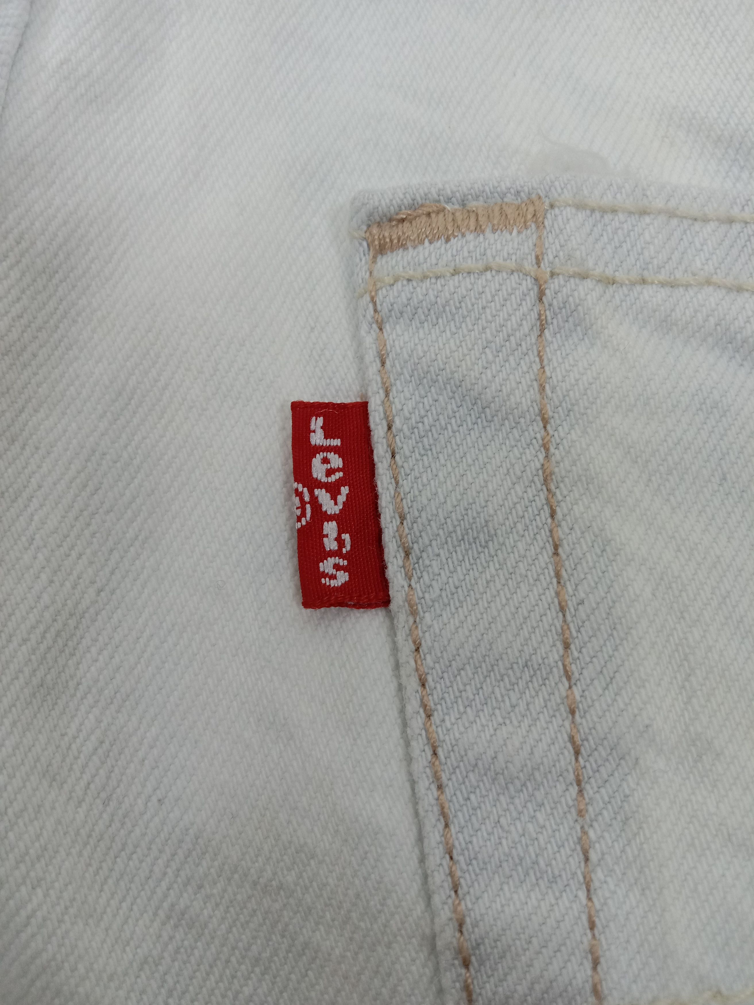 Levi's Vintage Levi's 501 Jeans Light Wash Denim Size US 32 / EU 48 - 11 Thumbnail