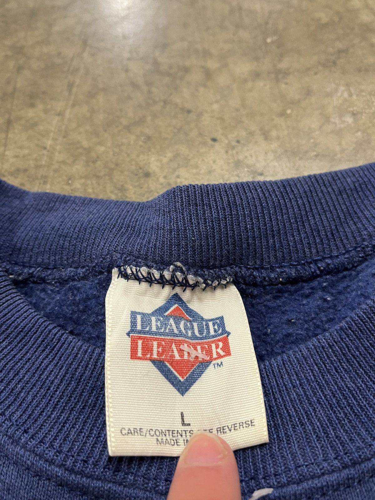 Vintage Vintage Dallas cowboys 90s crewneck rare hype streetwear Size US L / EU 52-54 / 3 - 5 Thumbnail