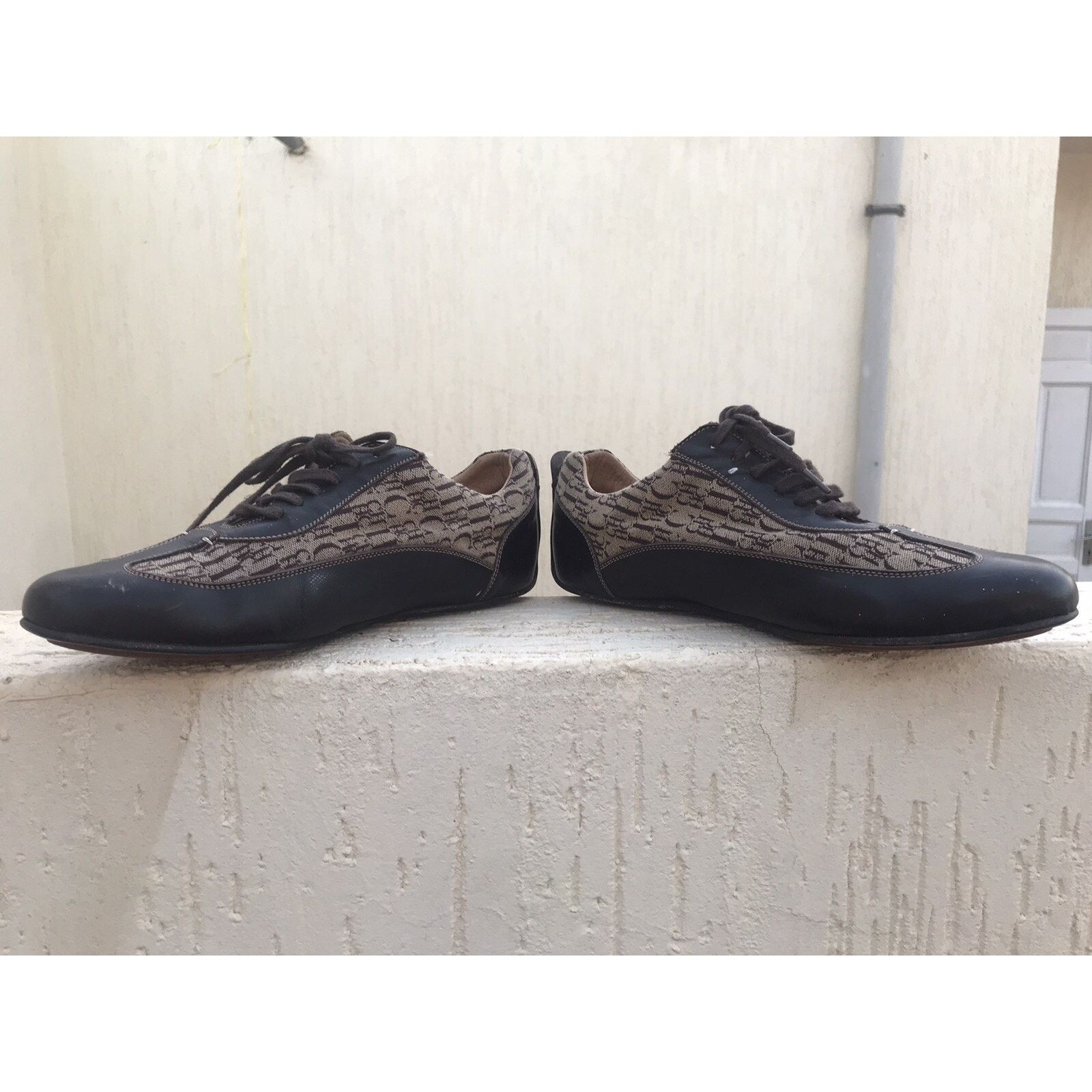 Carolina Herrera Carolina Herrera canvas leather shoes brown WOmen size 9US Size US 9 / IT 39 - 10 Thumbnail