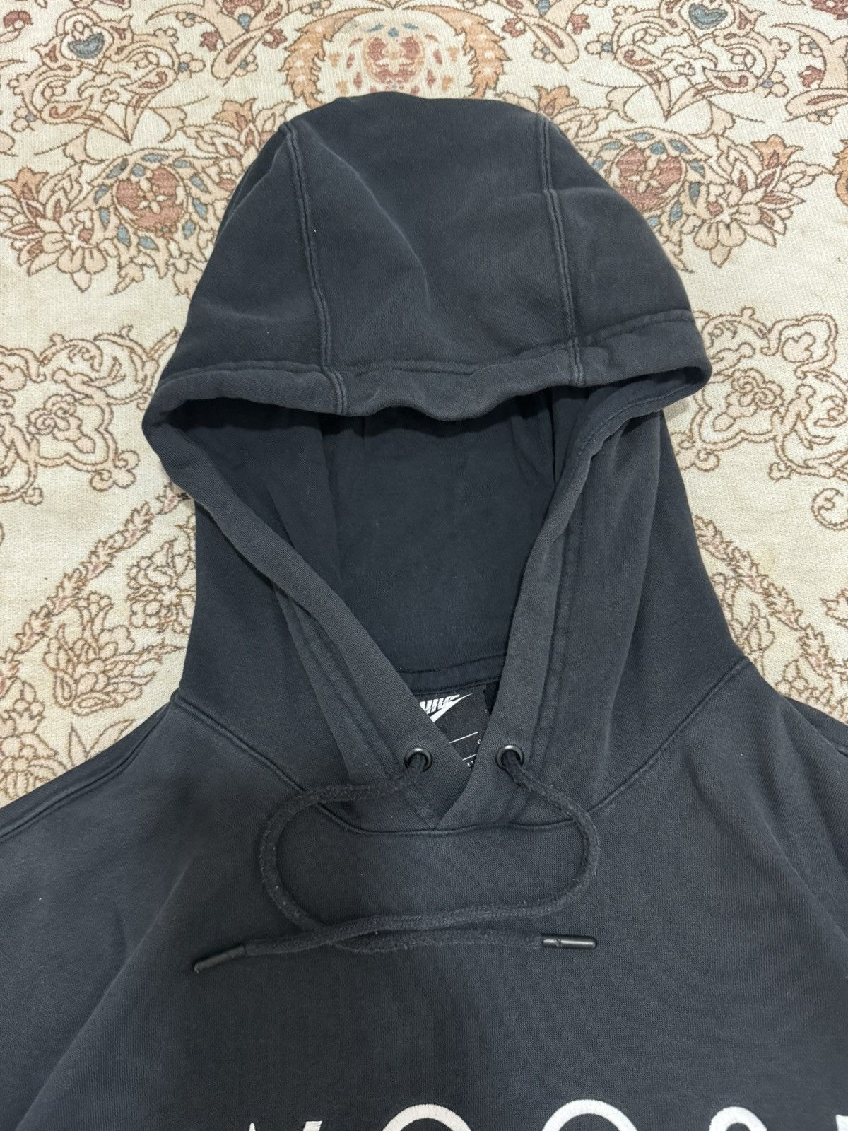 Nike × Vintage Rare Nike Swoosh Big Spellout Hoodie Size US L / EU 52-54 / 3 - 7 Thumbnail