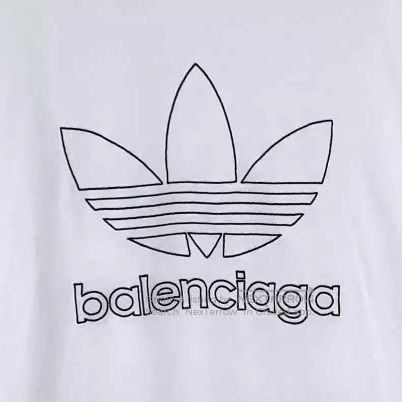 Balenciaga Balenciaga White Logo Printed Cotton Round Neck Short Slee Size US XL / EU 56 / 4 - 4 Thumbnail