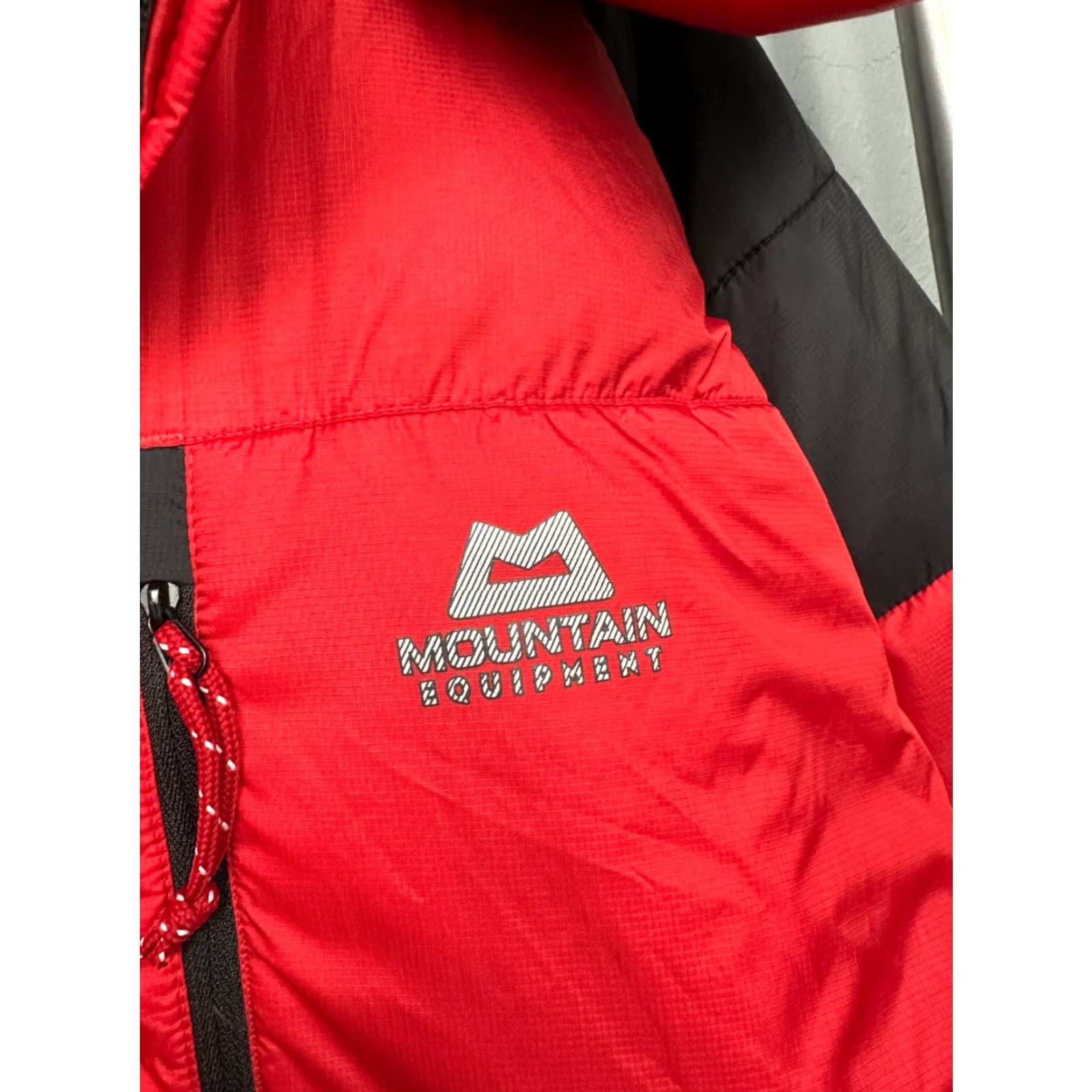 Mountain Equipment VINTAGE Mountain Equipment Mens Puffer Down Jacket L Red Jacket Mens Size US L / EU 52-54 / 3 - 3 Thumbnail