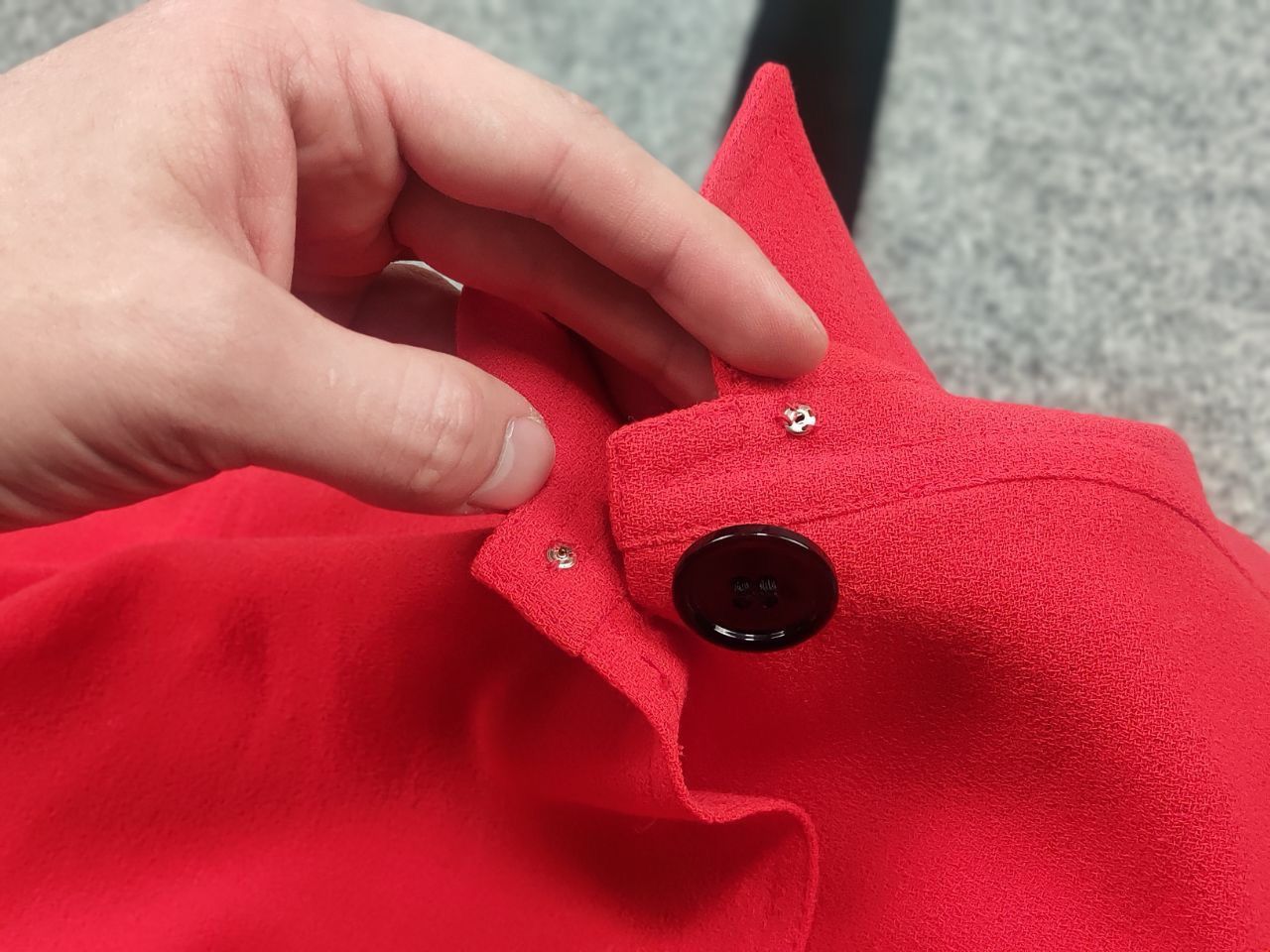 Valentino Vintage 80's Valentino miss V Red shirt dress long sleeves Size M / US 6-8 / IT 42-44 - 15 Thumbnail