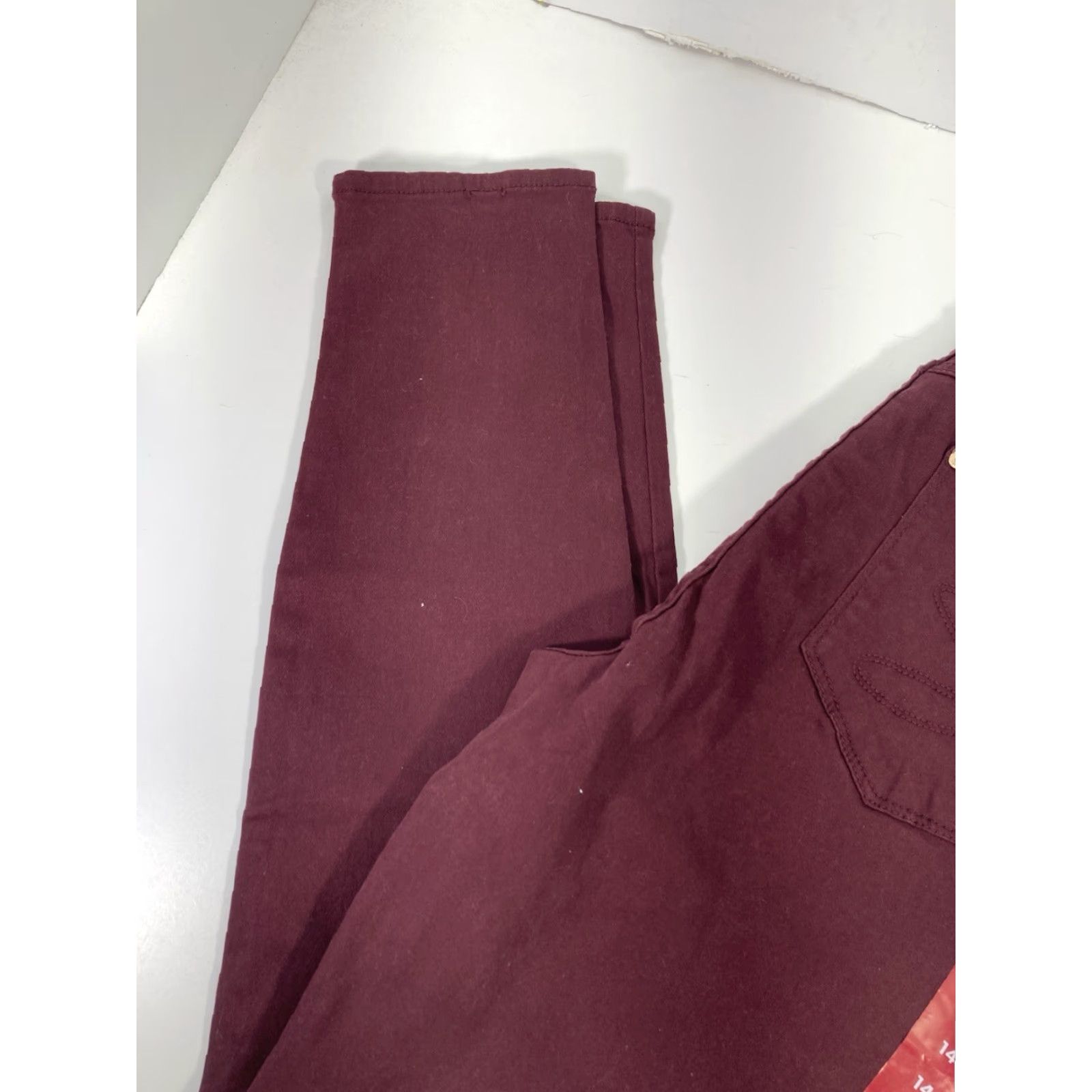 Vintage **Seven7 Women's Skinny Jeans Maroon High Rise Stretch 14 32X31 NWT** User: **Seven7 Women's Skinny Jeans Maroon High Rise Stretch Size 14 NWT** Size 36" / US 14 / IT 50 - 3 Thumbnail