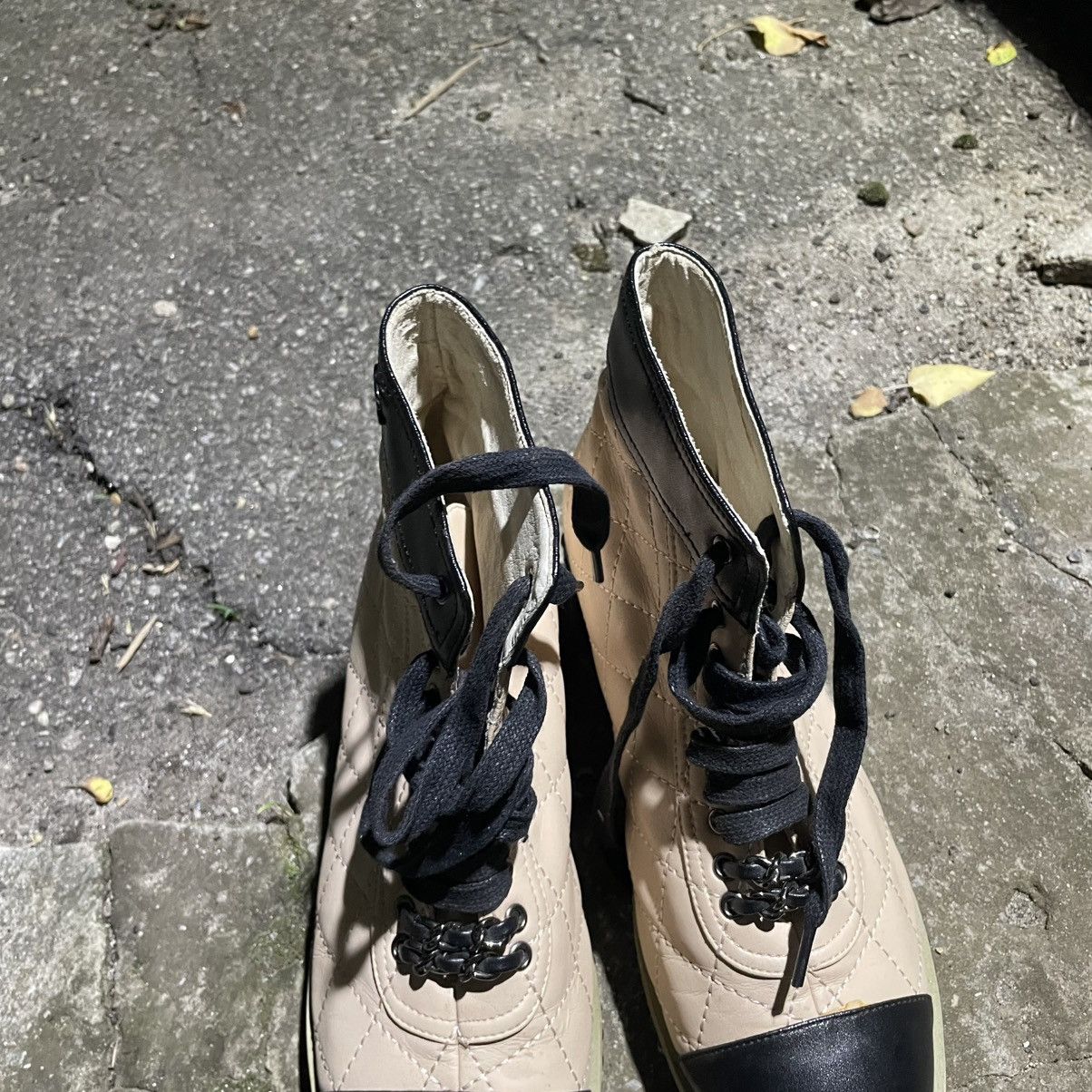 Vintage Chanel Quilted Leather Chain Embellished shoes Oxfords boots Size US 10 / IT 40 - 9 Thumbnail