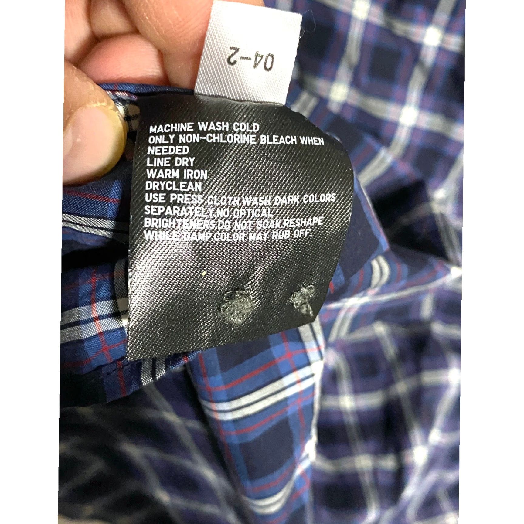 Uniqlo Uniqlo Plaid Button Front LS Shirt Mens XS Preppy Classic Business Casual Office Shirt Size US XS / EU 42 / 0 - 7 Thumbnail