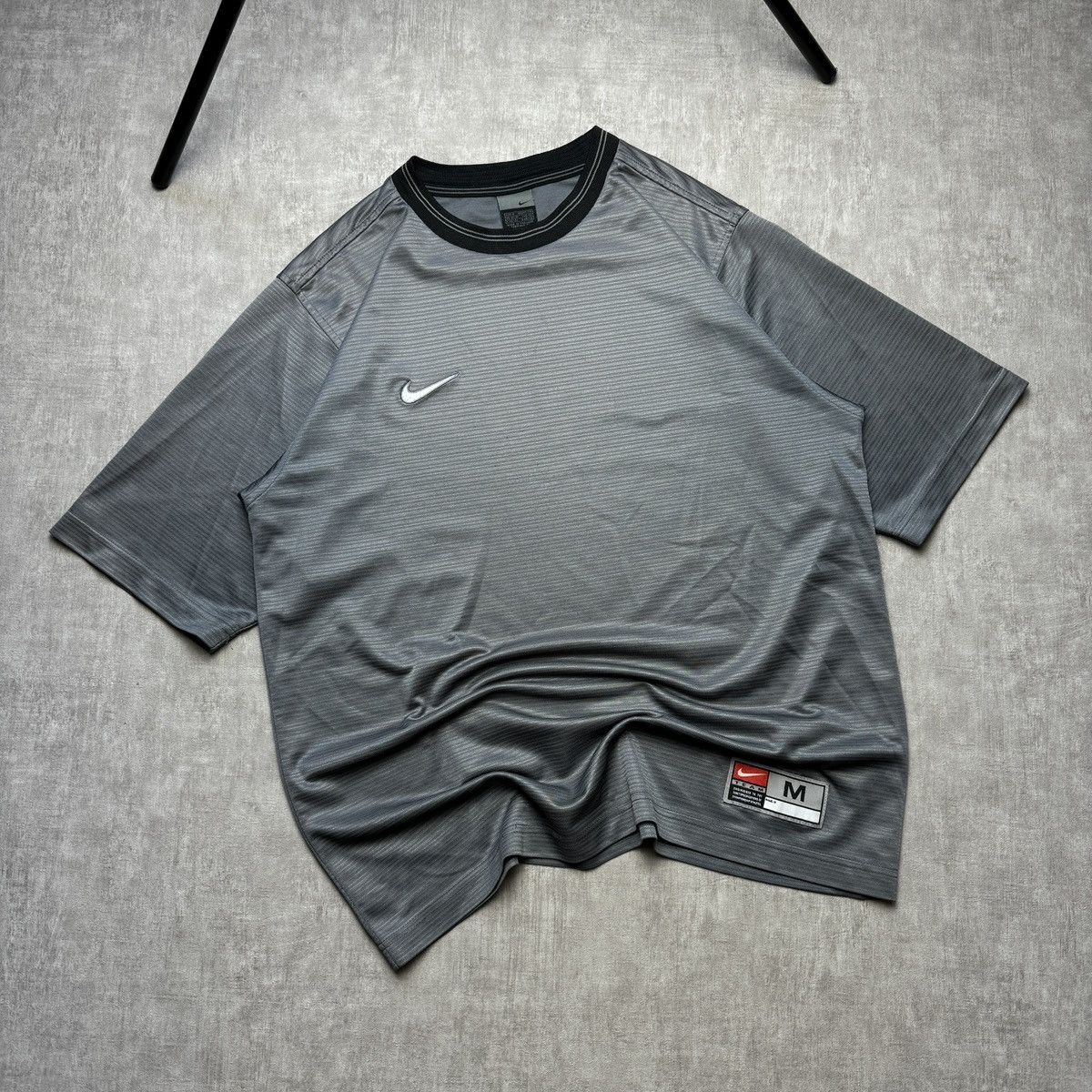 Nike Vintage Nike T-shirt Size US M / EU 48-50 / 2 - 1 Thumbnail