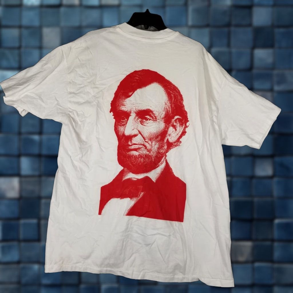 Jerzees Vintage 1990s Lincoln High School T-Shirt Men XL Red Cotton Logo 90s School Birds Eagles Size US XL / EU 56 / 4 - 1 Thumbnail
