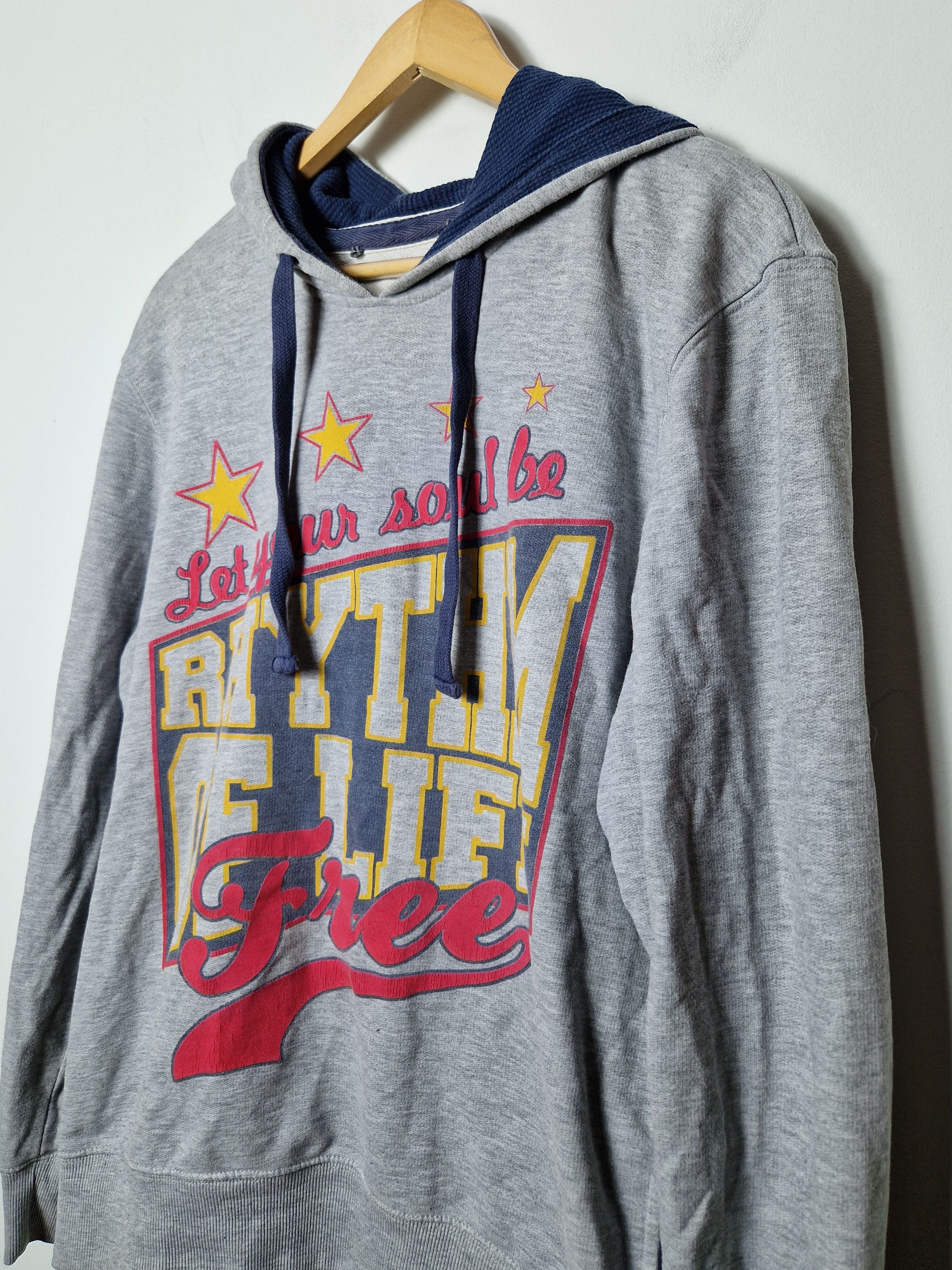 Vintage vintage y2k style hoodie Size US L / EU 52-54 / 3 - 4 Thumbnail