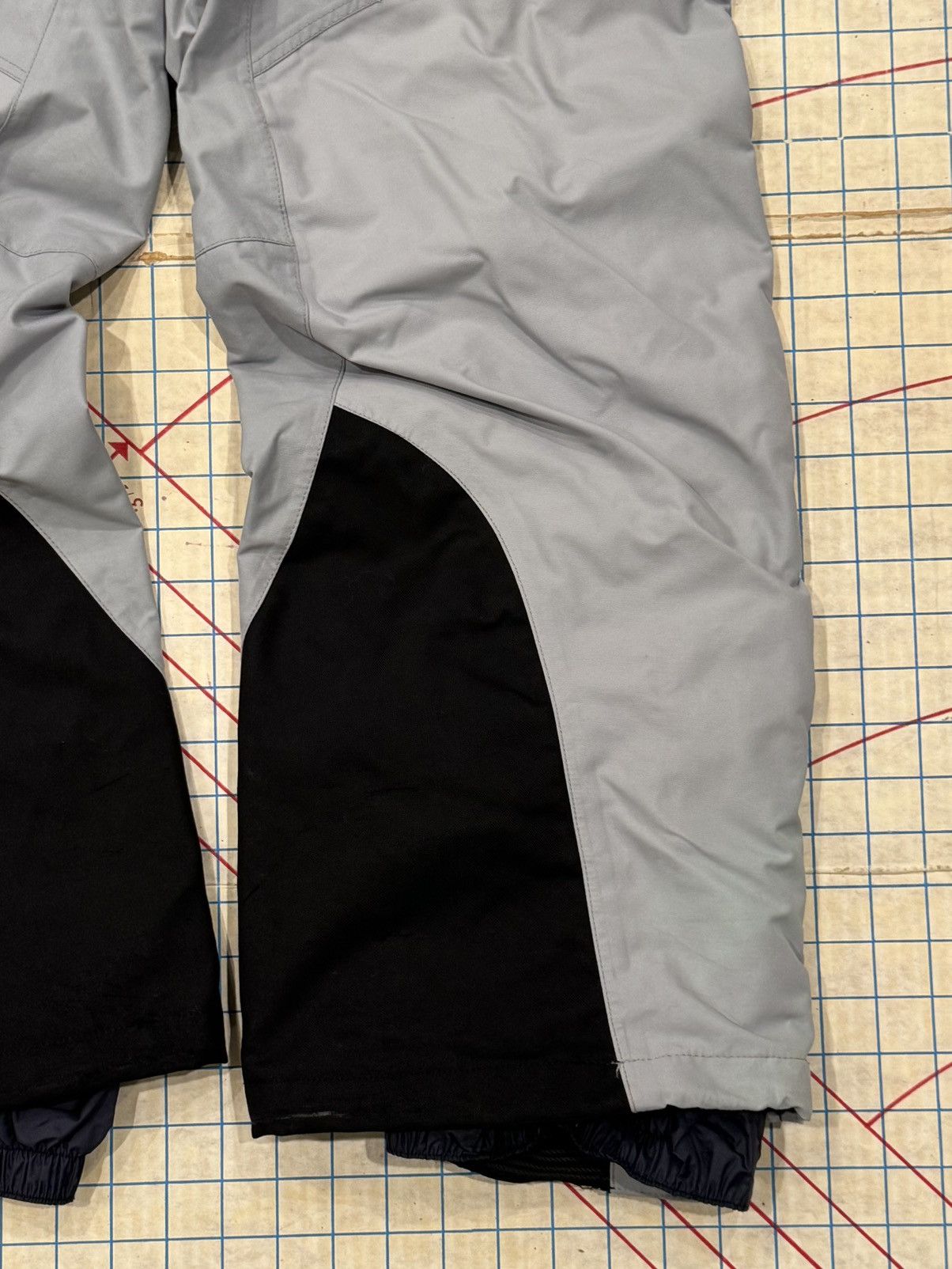 Patagonia Vintage Patagonia Ski Snow Pants Light Grey Men Size 36 F00 Size US 36 / EU 52 - 6 Thumbnail
