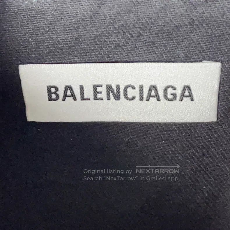 Balenciaga Balenciaga Back Diamond Embroidered Letter Printed Solid D Size XS / US 0-2 / IT 36-38 - 4 Thumbnail
