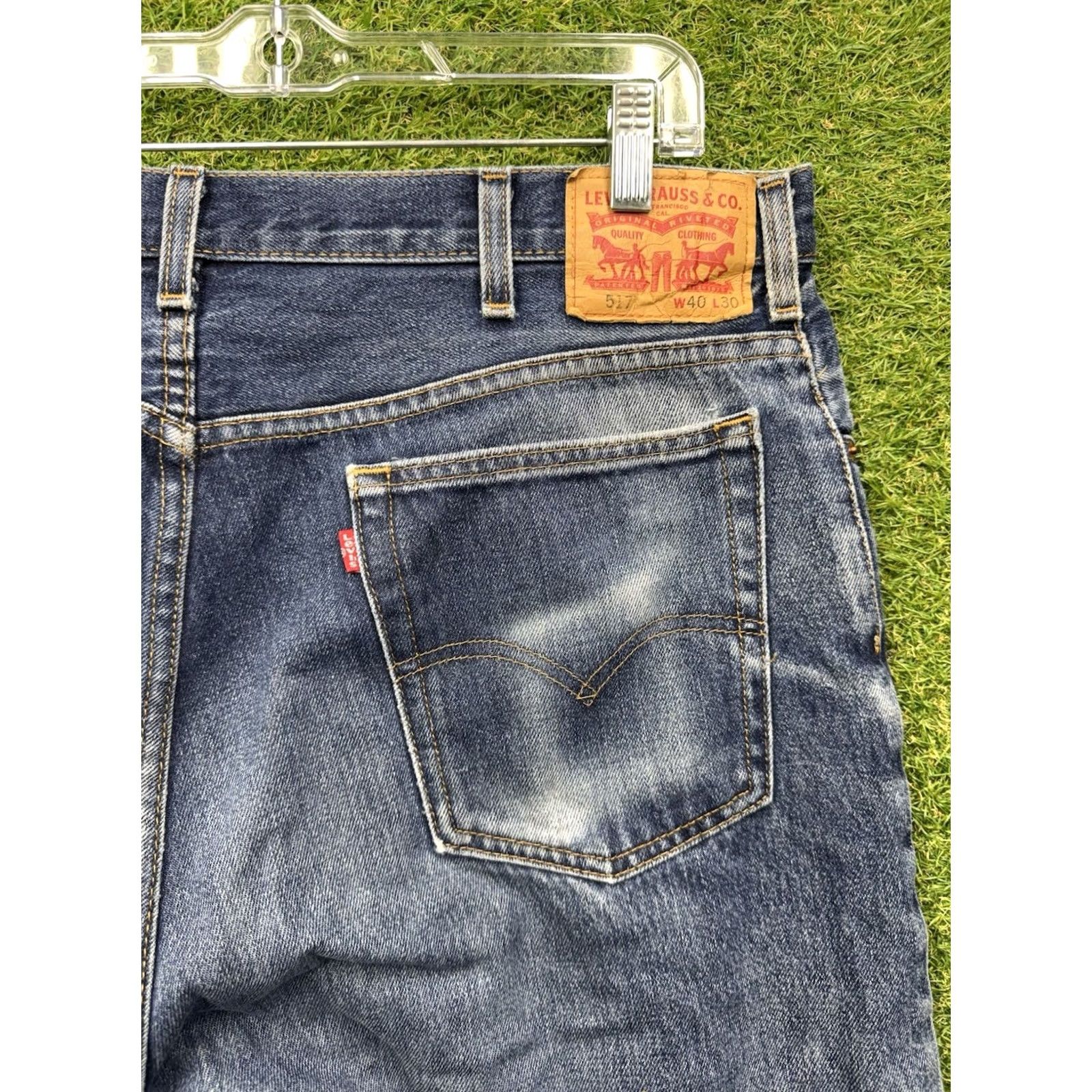 Levi's Levis 517 Jeans Mens 40x30 Blue Medium Wash Regular Fit Bootcut Denim Workwear jeans Size US 40 / EU 56 - 4 Thumbnail