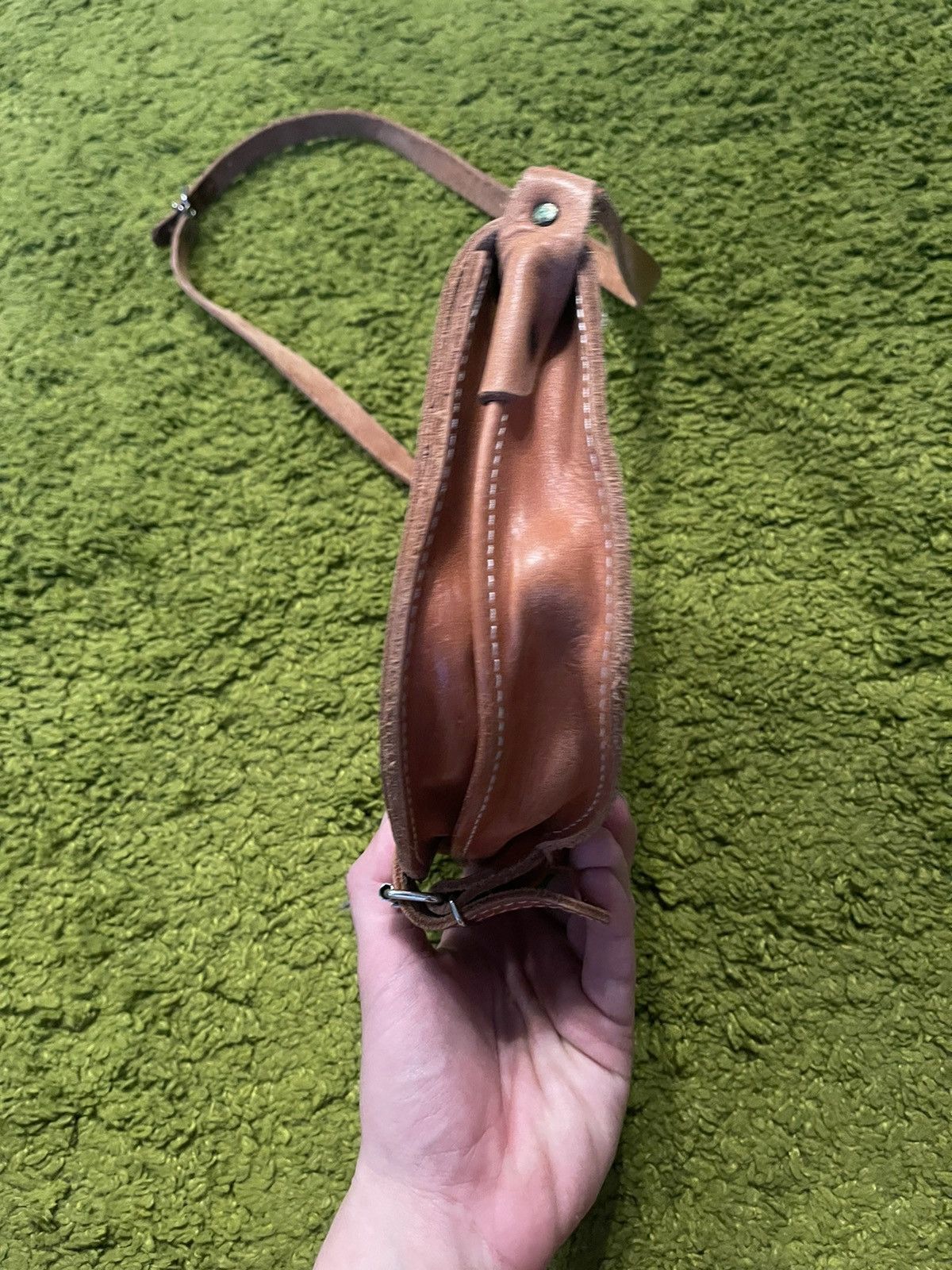 Genuine Leather 🇨🇭 1980s vintage real leather Switzerland army messenger bag Size ONE SIZE - 4 Thumbnail