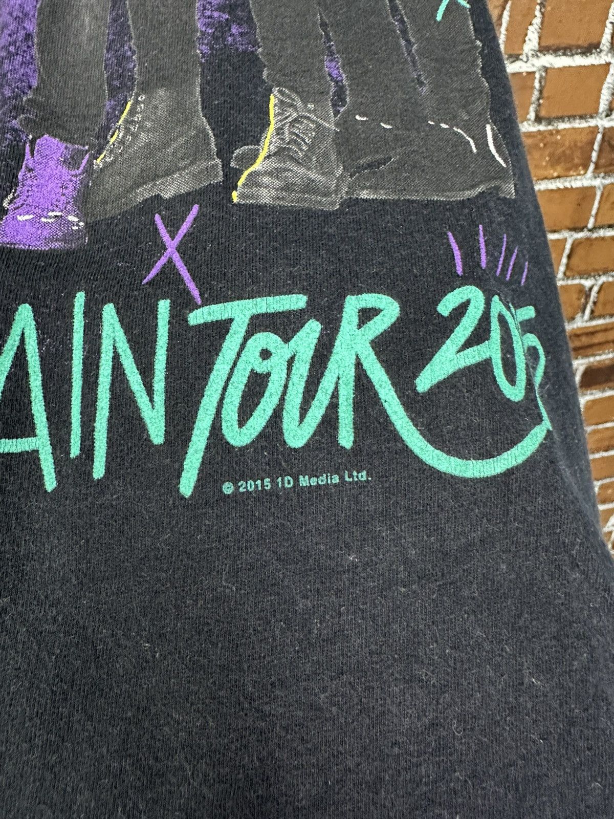 Band Tees One Direction On The Road Again Tour 2015 Tshirt A1009 Size US M / EU 48-50 / 2 - 3 Thumbnail