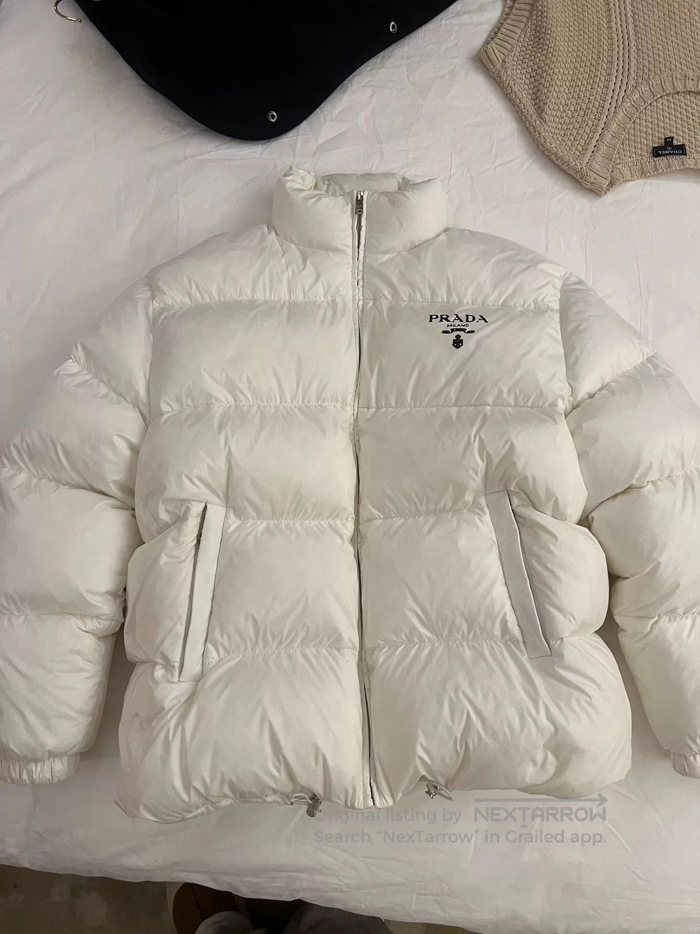 Prada Prada Logo White Down Jacket Size 38. Size M / US 6-8 / IT 42-44 - 1 Thumbnail