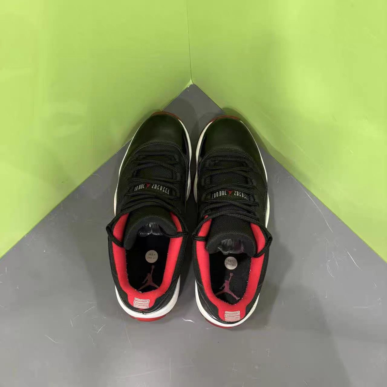 Jordan Brand Air Jordan 11 Low Basketball Shoes K15 Size US 9.5 / EU 42-43 - 7 Thumbnail