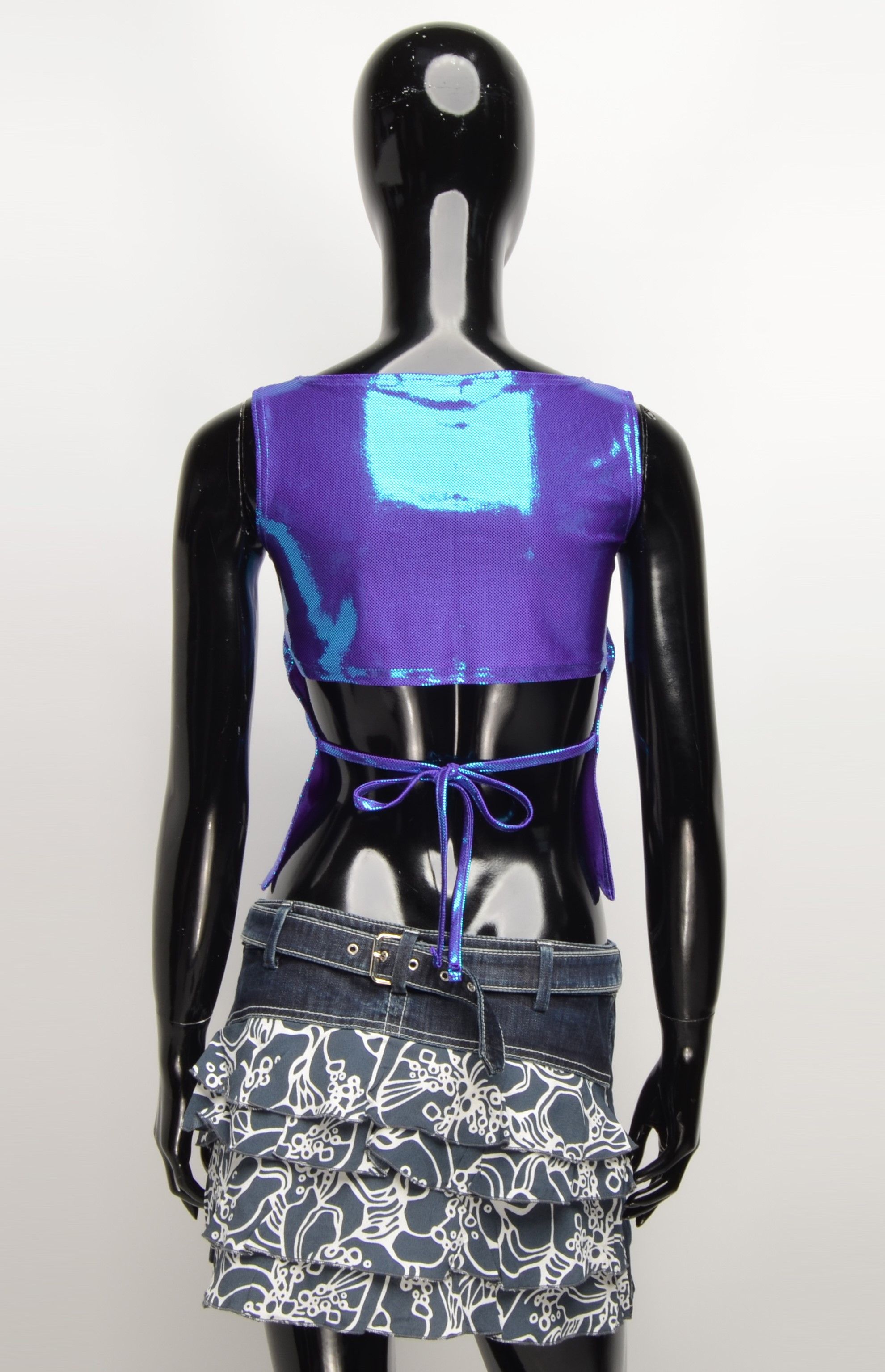 New Look × Vintage Vintage New Look Y2K Shiny Open Back Cropped Top Size S / US 4 / IT 40 - 2 Thumbnail