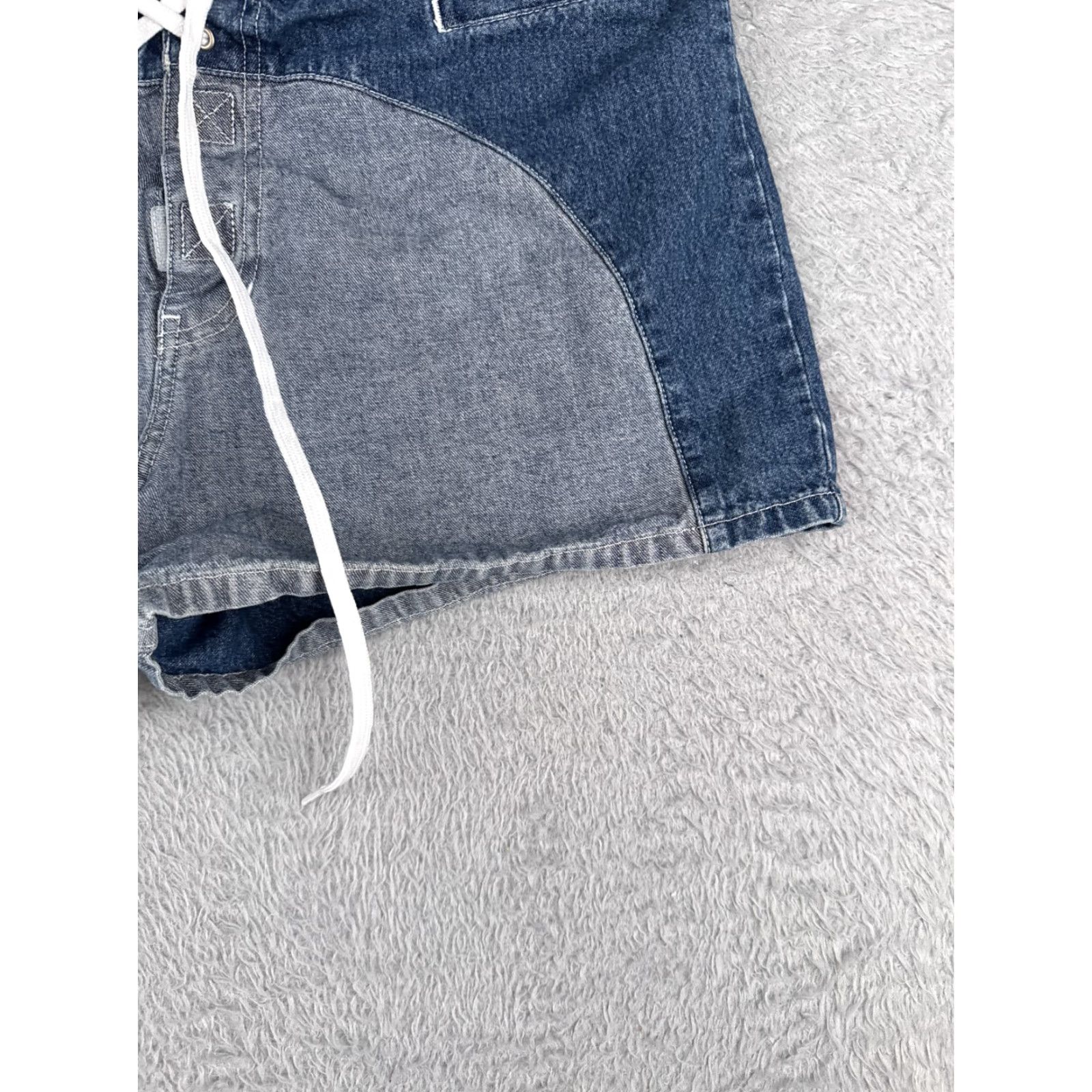 Tommy Hilfiger Tommy Hilfiger Womens Shorts Juniors 13 Blue Denim Cotton Blend Mid Rise 5-Pocket Casual 32x3.5 Size 34" / US 12 / IT 48 - 2 Thumbnail