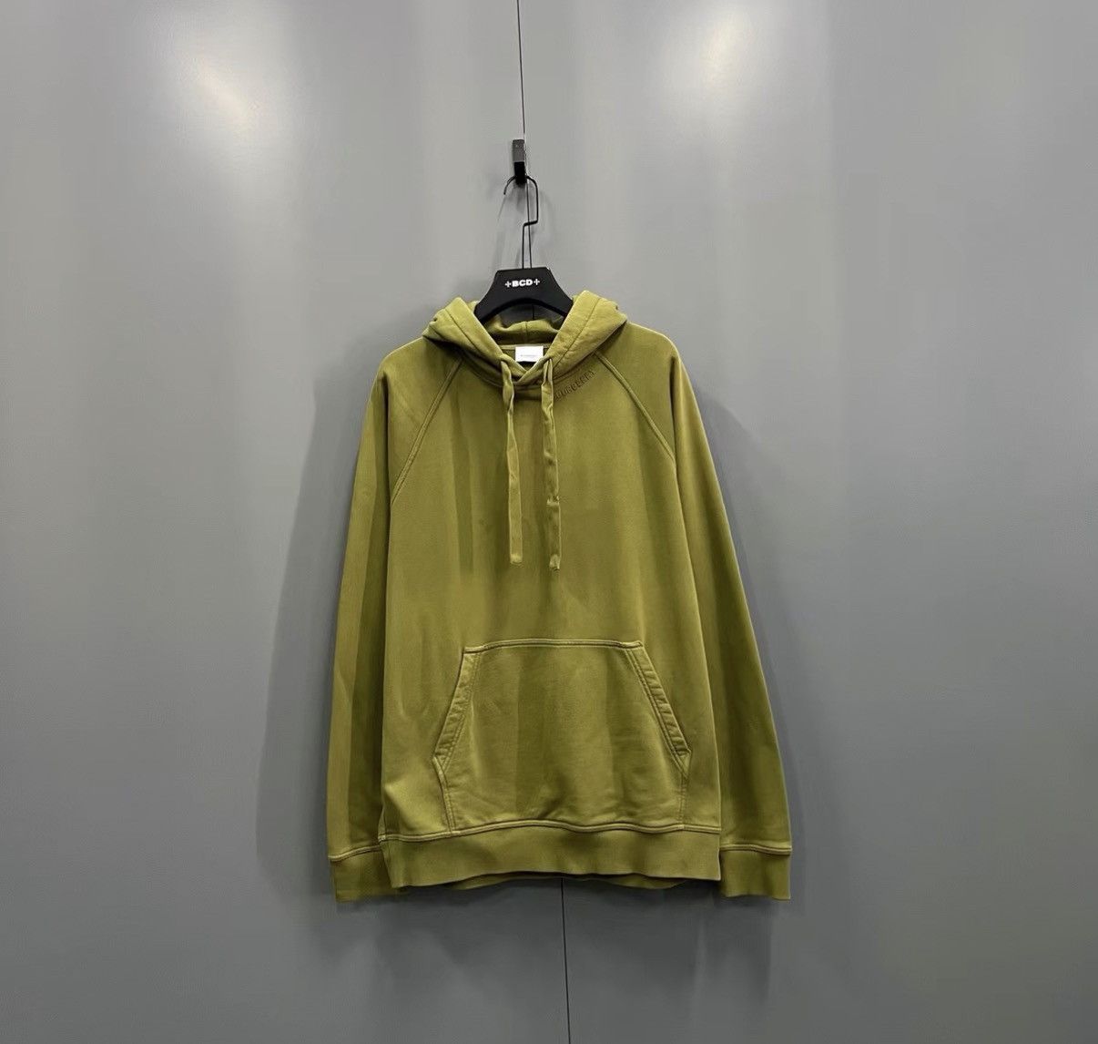 Burberry Burberry Logo Embroidered Hoodie at Neckline J41 Size US L / EU 52-54 / 3 - 1 Thumbnail