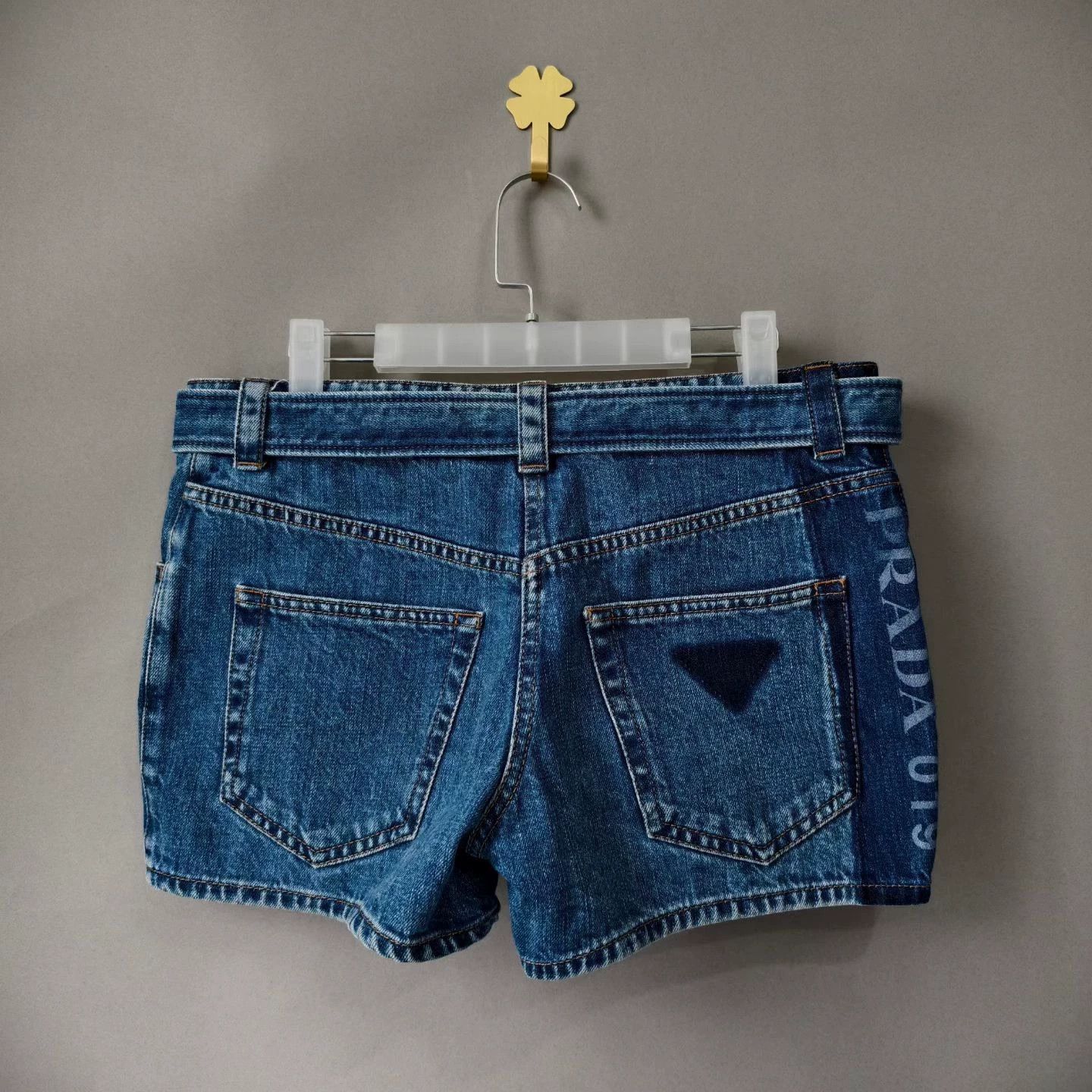 Prada PRADA blue belt denim shorts 27 Size 27" / US 4 / IT 40 - 2 Thumbnail