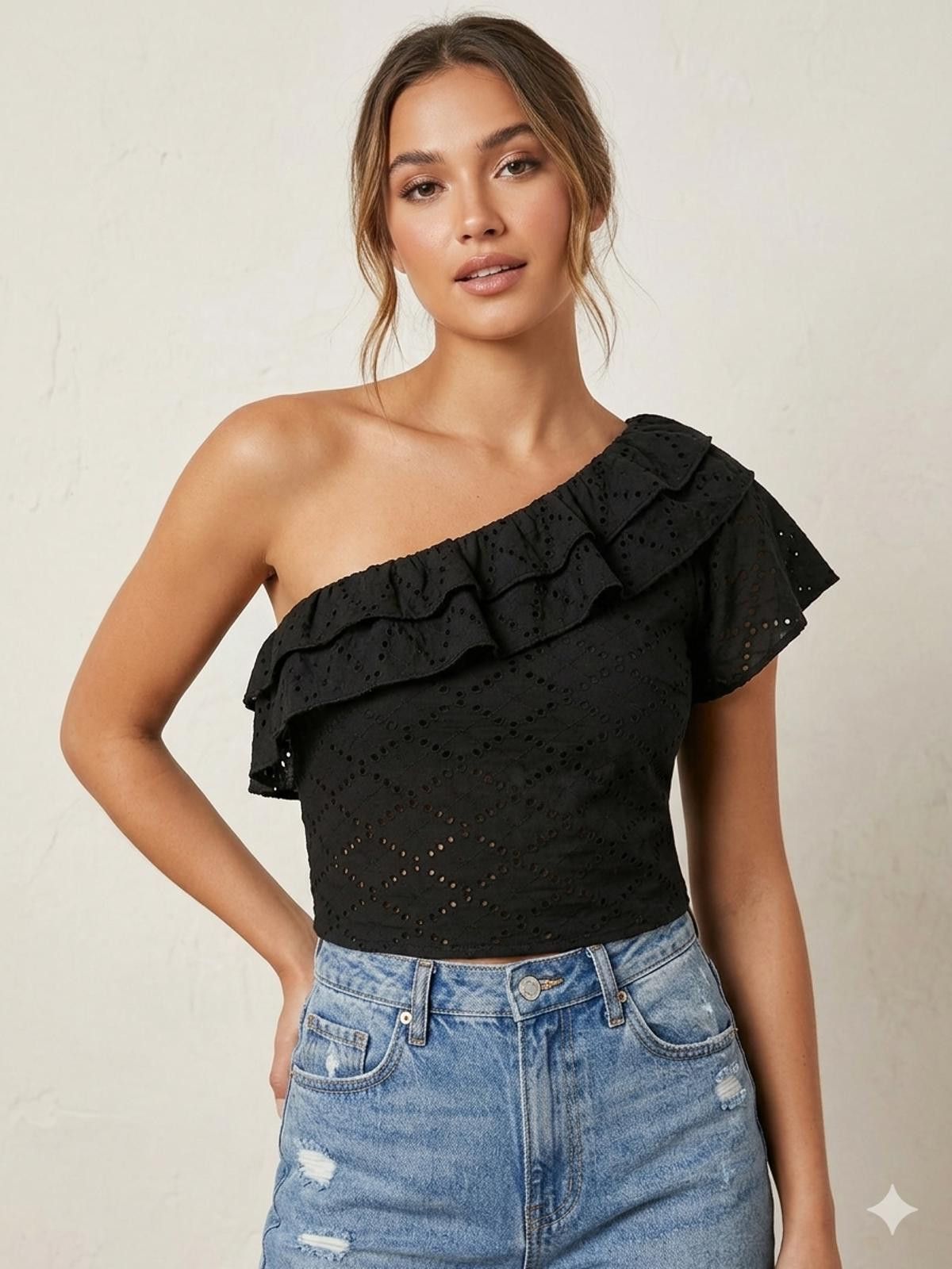 Zara Zara One-Shoulder Ruffle Eyelet Top S Size S / US 4 / IT 40 - 1 Thumbnail