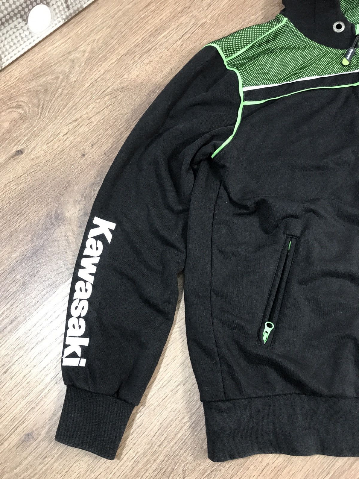 Vintage Vintage Y2k Kawasaki 💚🖤 Zip Hoodie Size US L / EU 52-54 / 3 - 2 Thumbnail