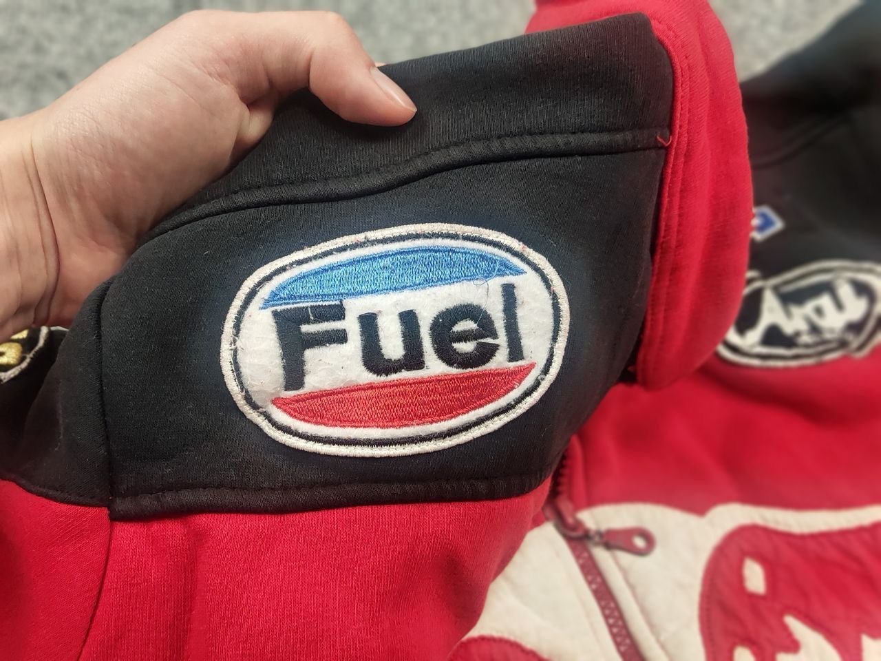 Red Bull Vintage Red Bull Fuel Arai Engine Zip Racing Sweatshirt Y2K Size US M / EU 48-50 / 2 - 21 Thumbnail