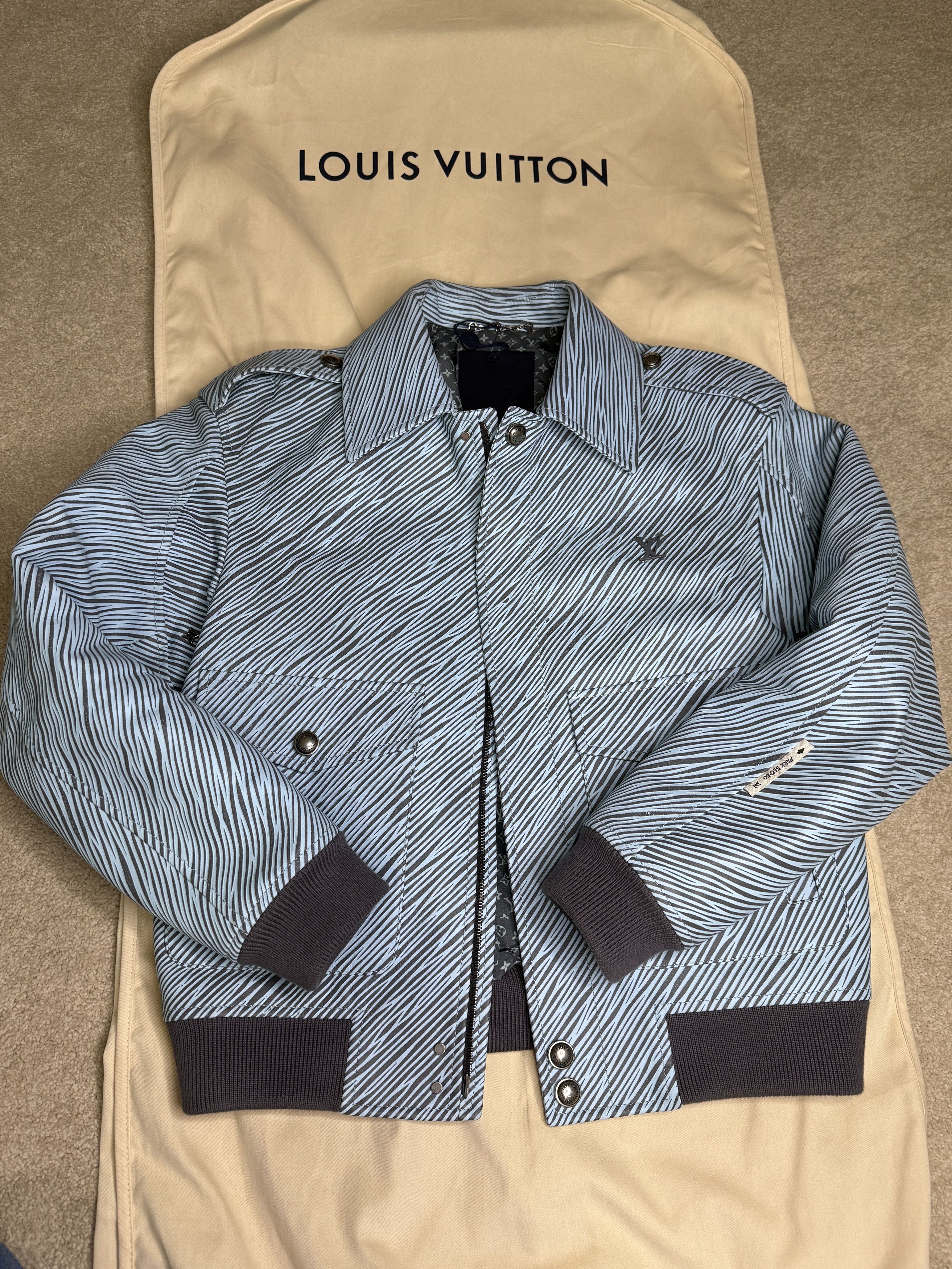 Louis Vuitton LV x Park Seo-Bo Epi Leather Flight Jacket Size US S / EU 44-46 / 1 - 7 Thumbnail