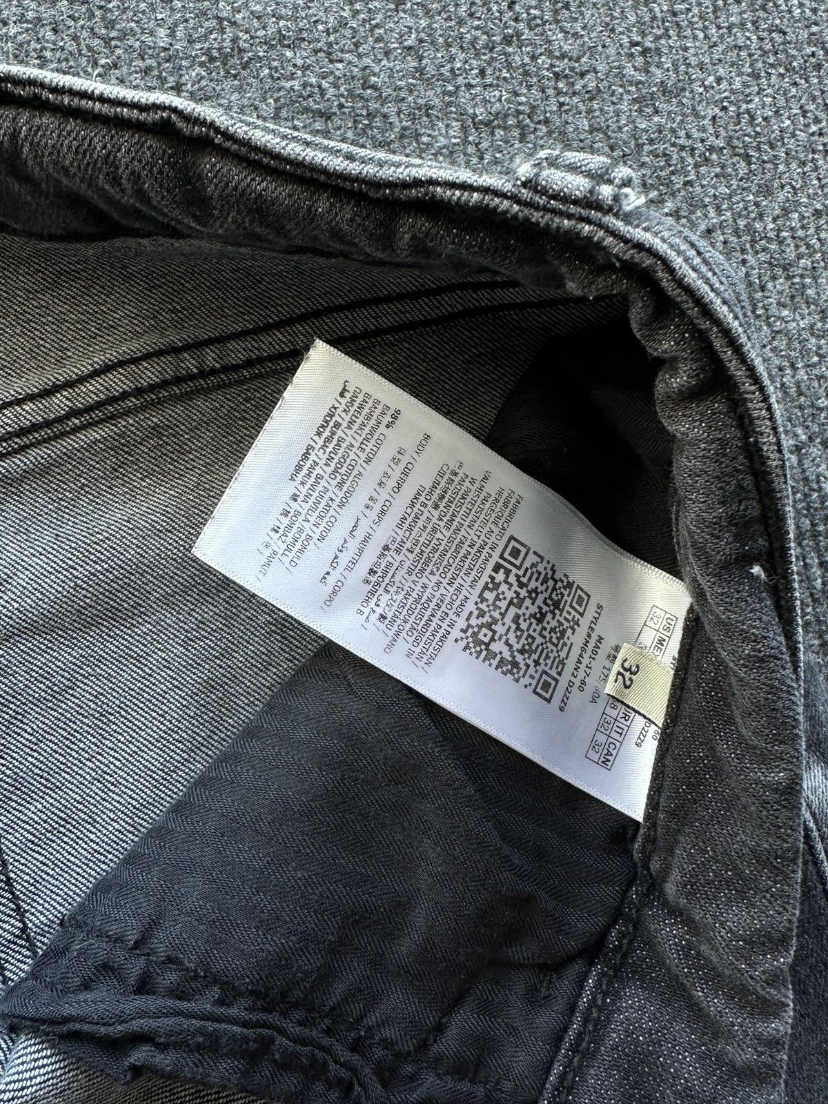 Guess SLIM🚨00S GUESS WITH LOGO MEN JEANS Y2K OPUIM Size US 32 / EU 48 - 10 Thumbnail