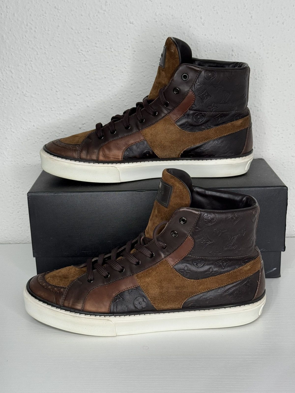 Louis Vuitton Louis Vuitton LV Monogram High Top Leather Sneakers Size US 9.5 / EU 42-43 - 8 Thumbnail