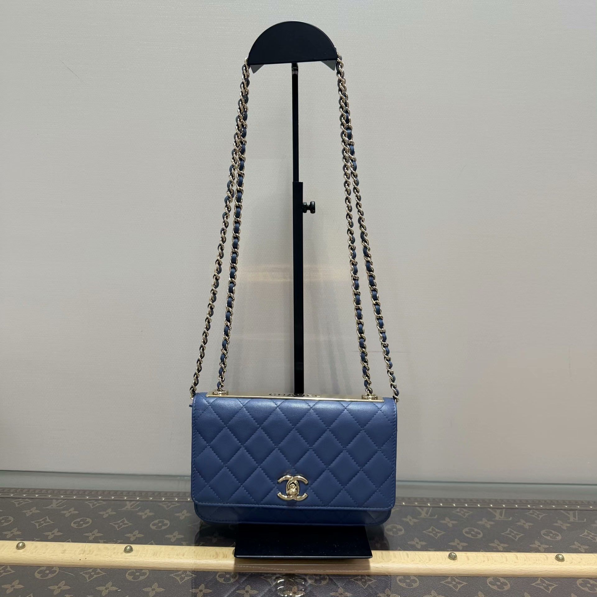 Chanel Pre-loved Bag Very good condition Size ONE SIZE - 1 Thumbnail