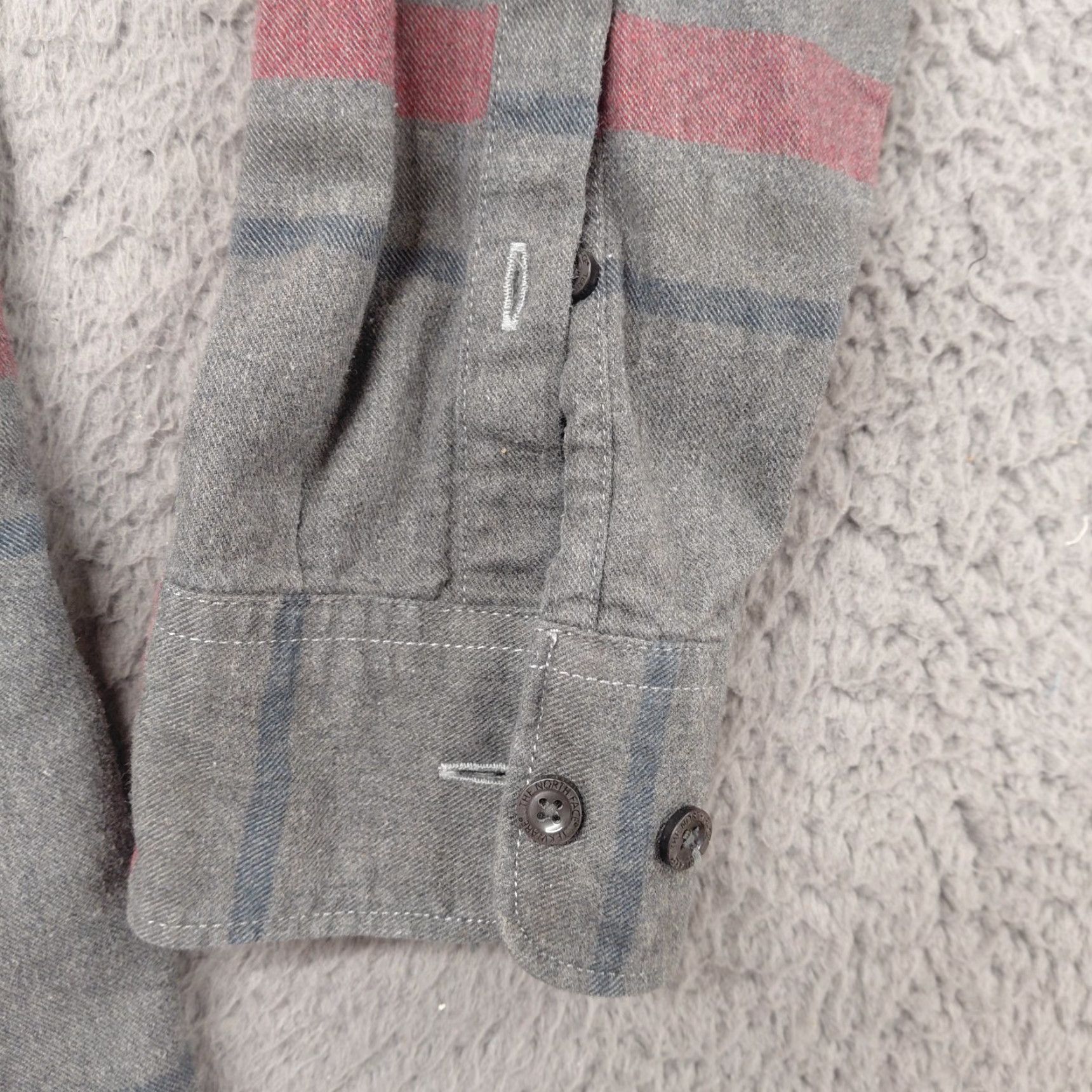 The North Face The North Face Mens Medium Gray Striped Approach Long Sleeve Flannel Shirt Button-Up Pockets Embroidered Mens Size US M / EU 48-50 / 2 - 5 Thumbnail