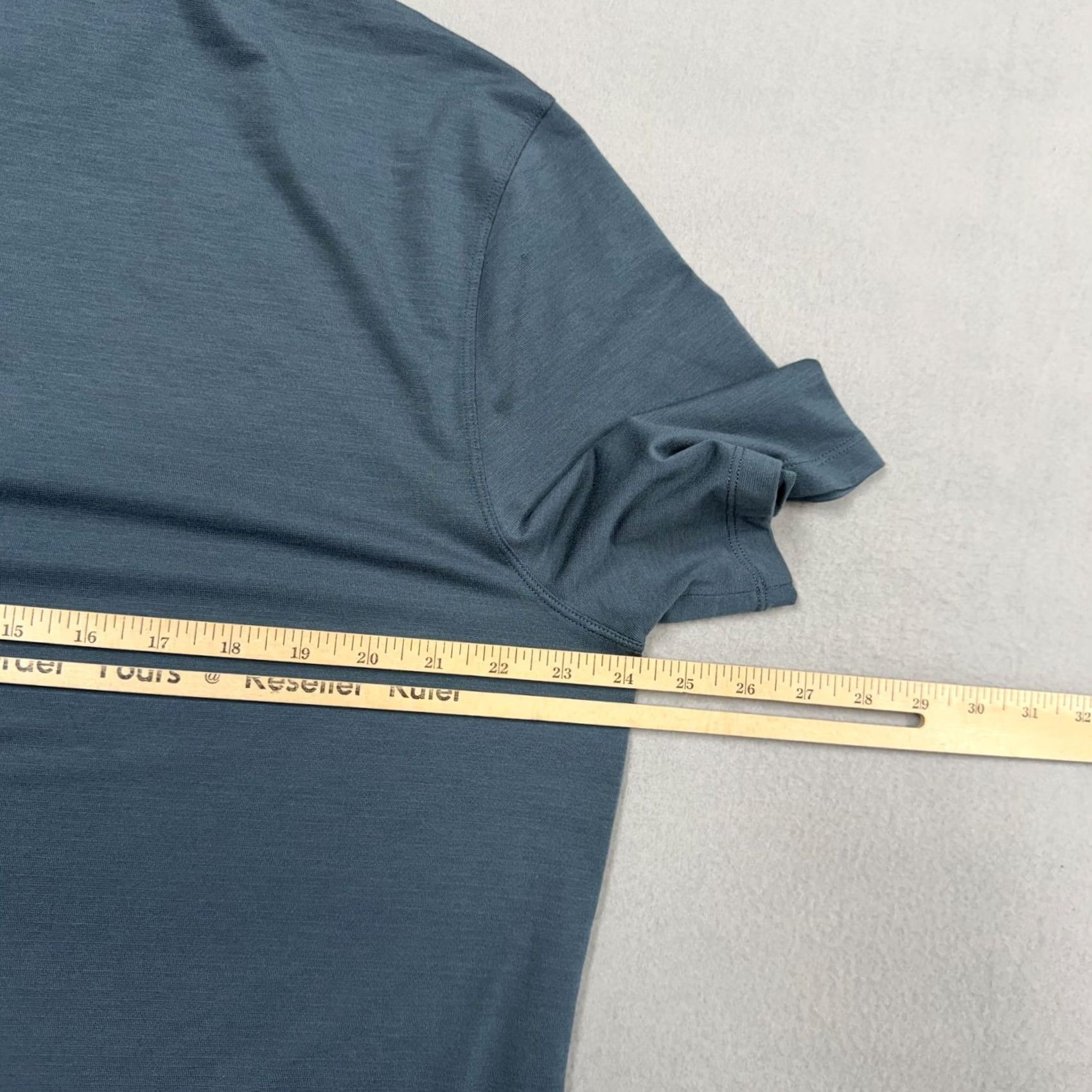 Lululemon Lululemon Polo Shirt Mens 2XL Blue Solid Golf Short Sleeve Performance Casual Shirt Size US XXL / EU 58 / 5 - 5 Thumbnail