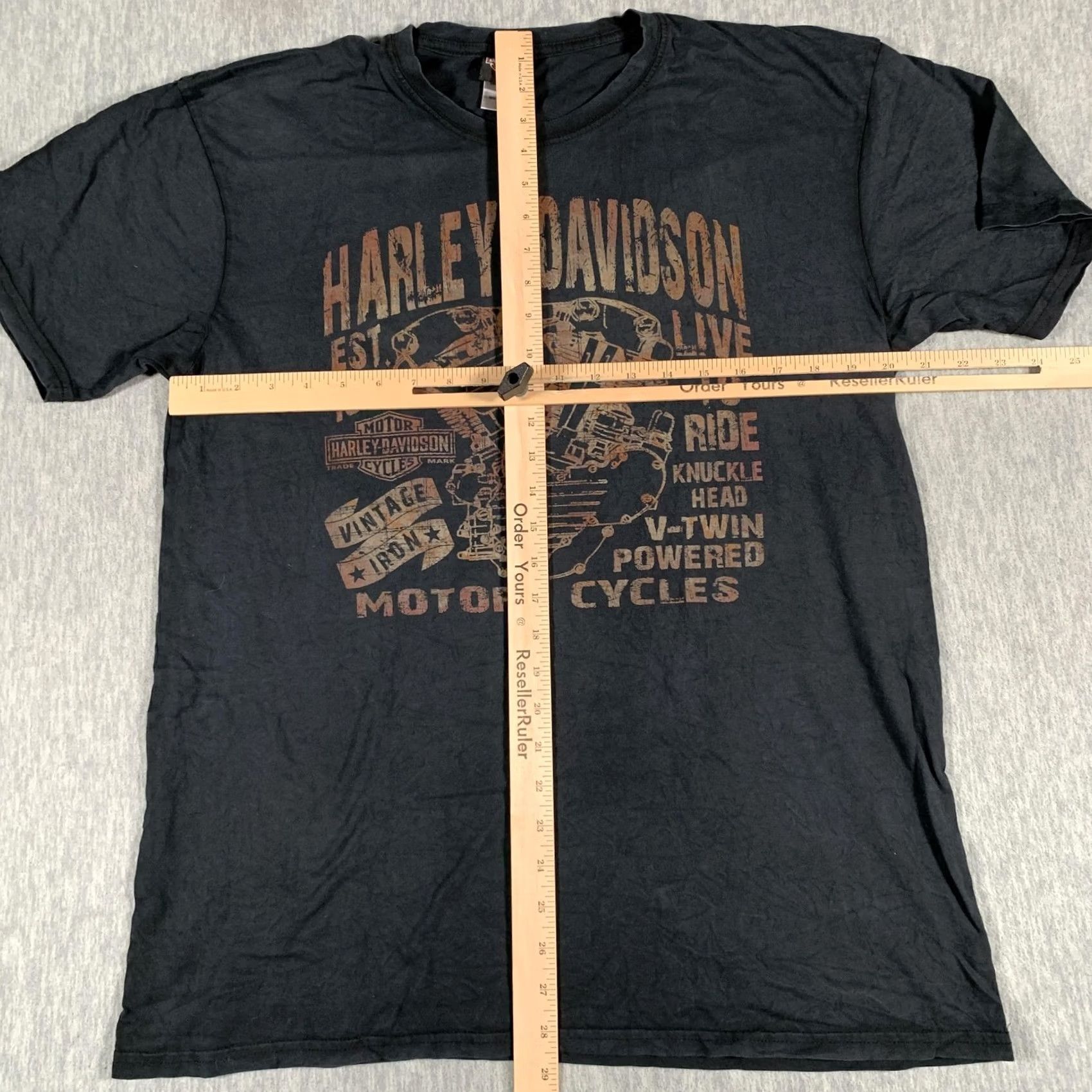 Harley Davidson VINTAGE Harley-Davidson Shirt Mens Large Black Hill City Mount Rushmore South Dakota Hooked by Harley-Davidson Hill City SD 1903 Live to Ride V-Twin Size US L / EU 52-54 / 3 - 7 Thumbnail