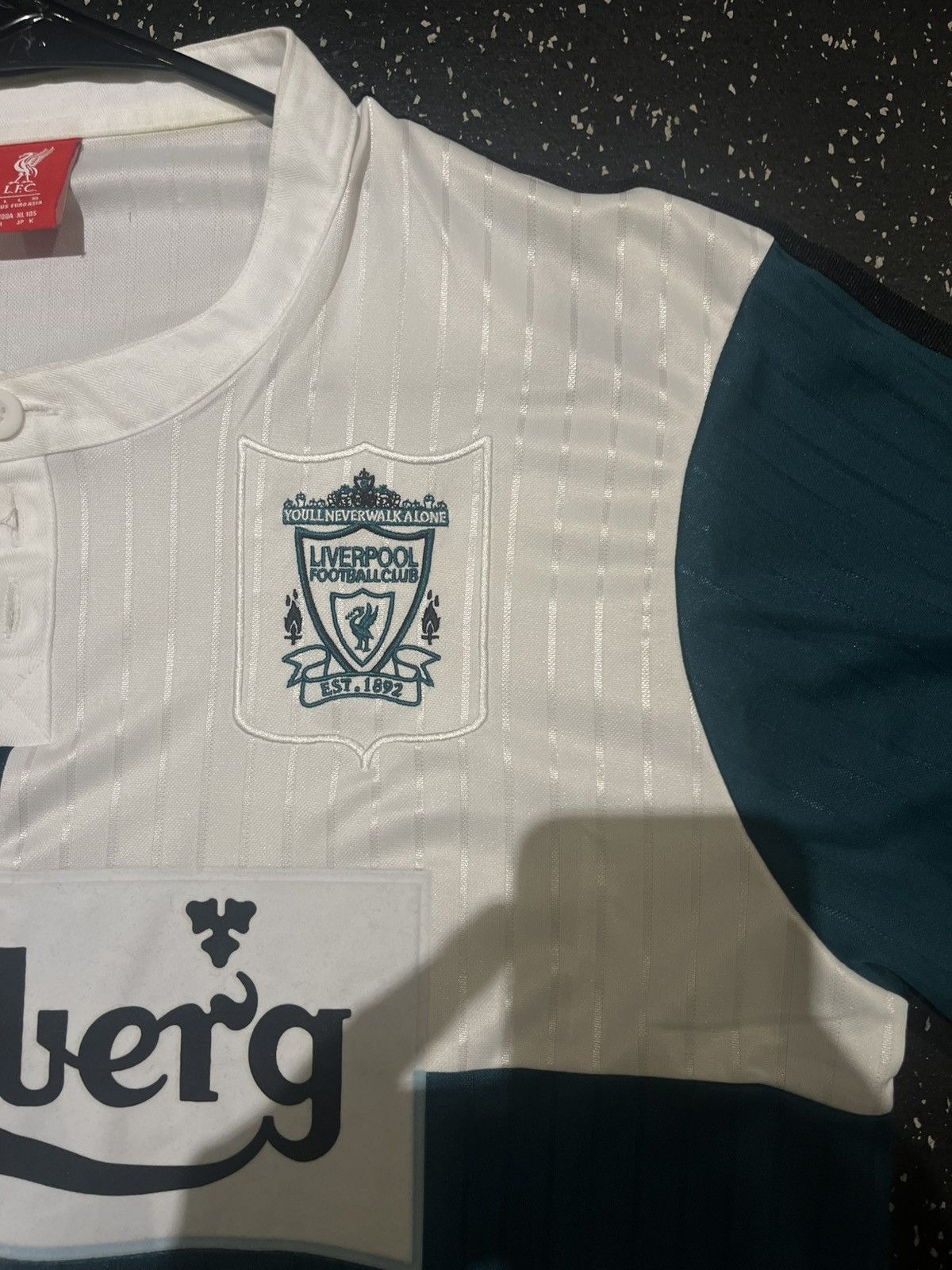 Other Liverpool FC Retro 95/96 away shirt Size US L / EU 52-54 / 3 - 6 Thumbnail